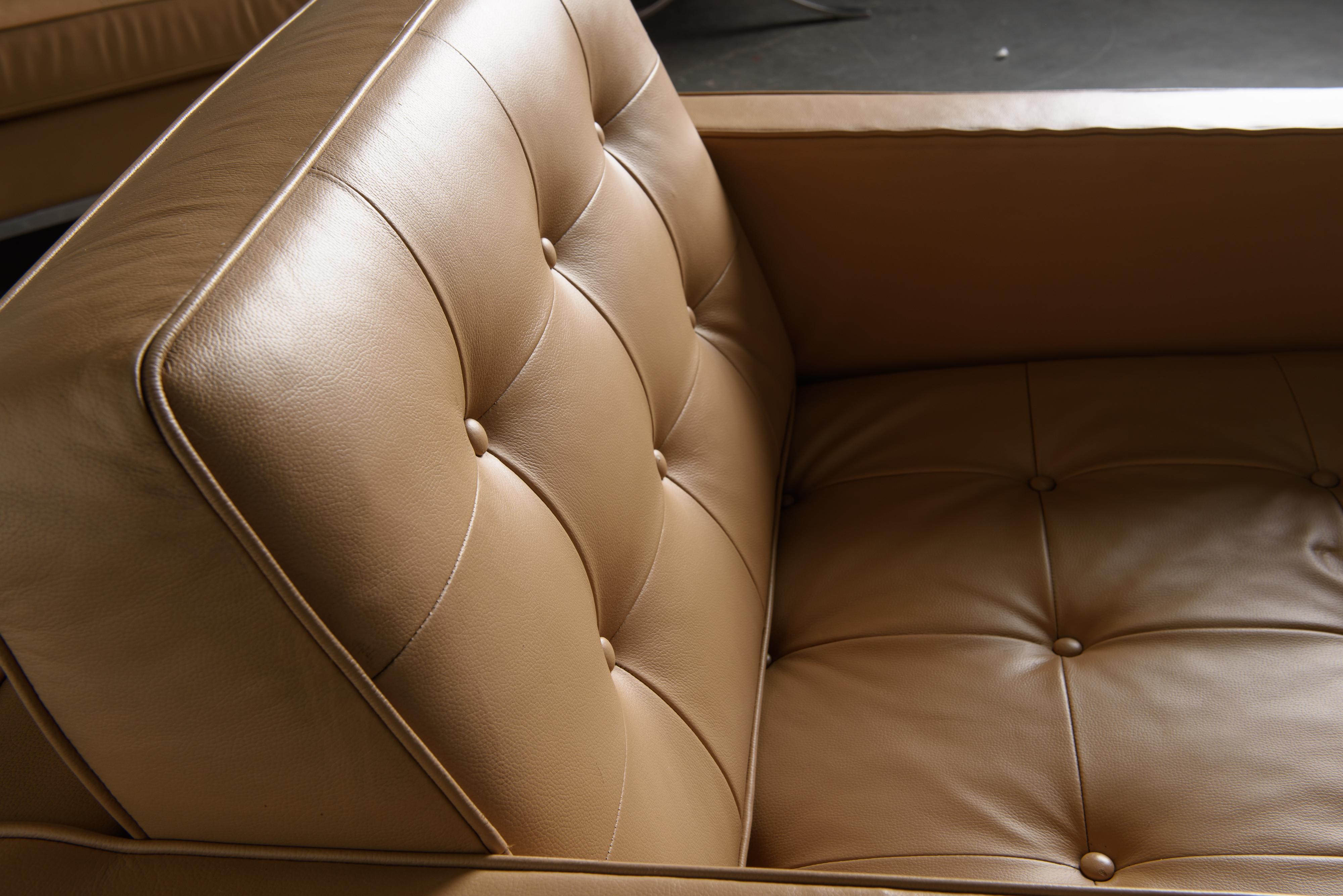 Pair of Florence Knoll Leather Lounge Chairs for Knoll Studio, Signed 5