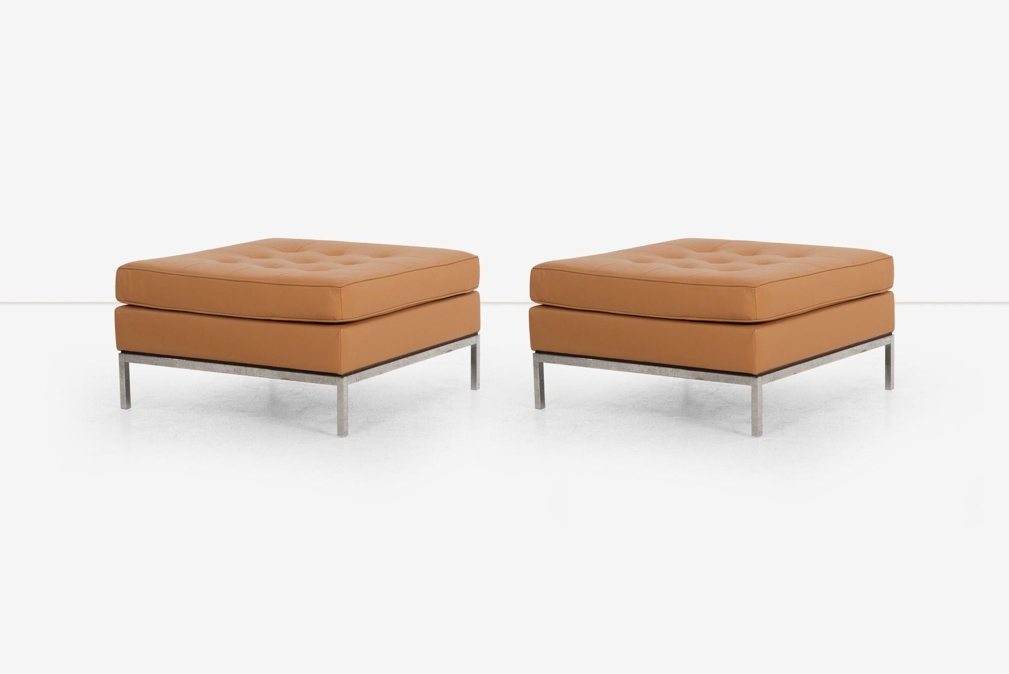 Américain Pair of Florence Knoll Leather Ottomans 1965 en vente