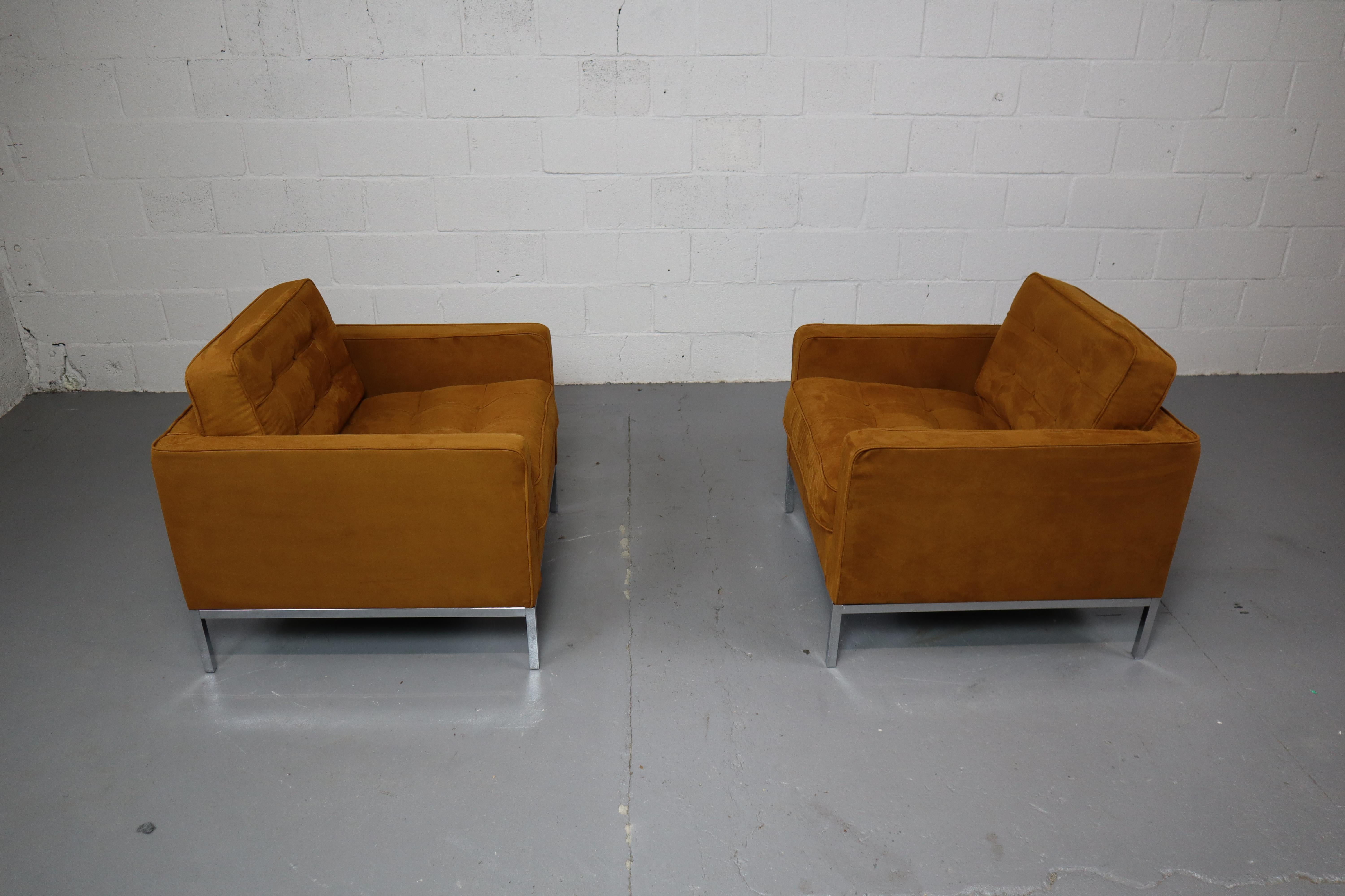 Pair of Florence Knoll lounge chairs for Knoll International For Sale 6