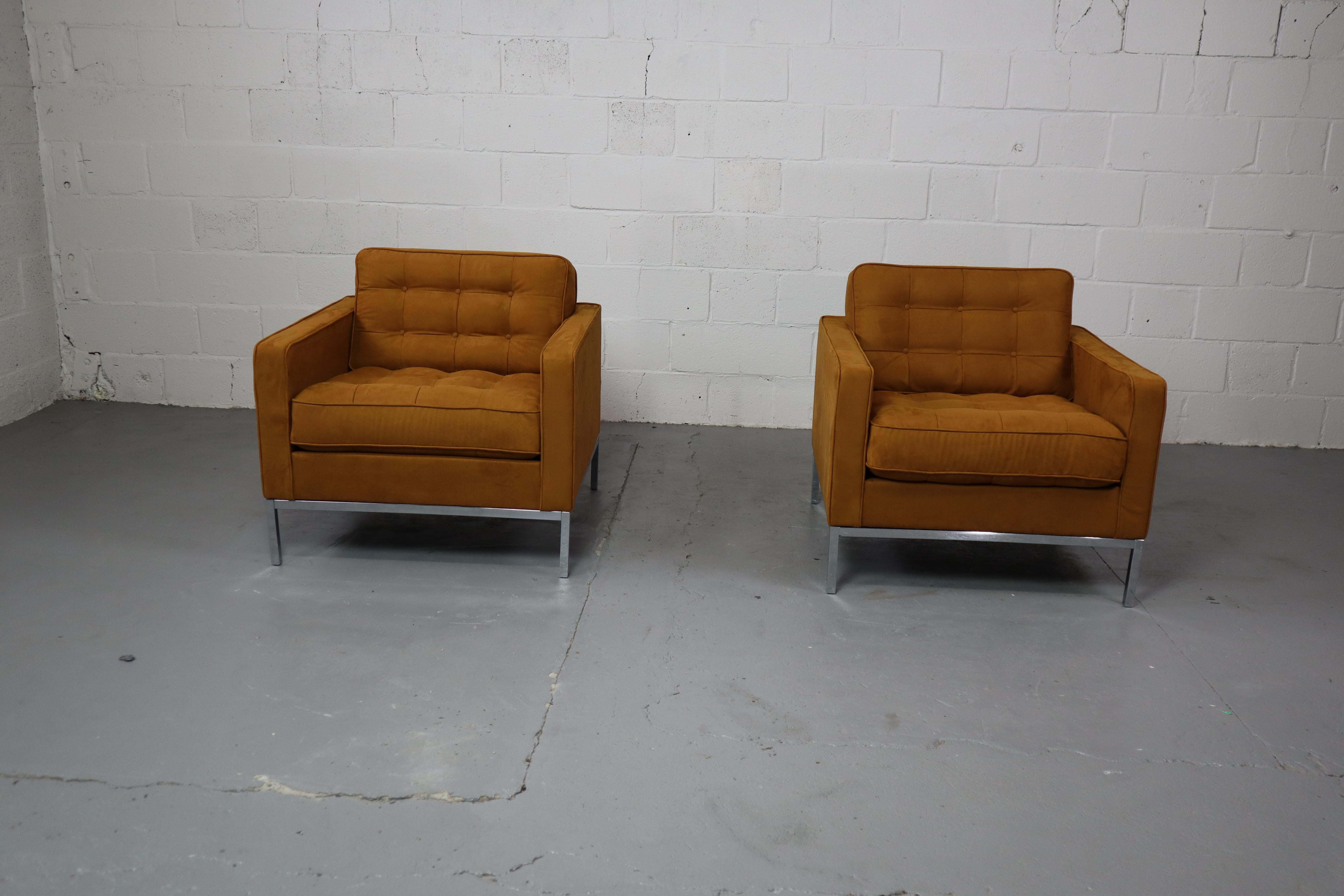 Pair of Florence Knoll lounge chairs for Knoll International For Sale 8