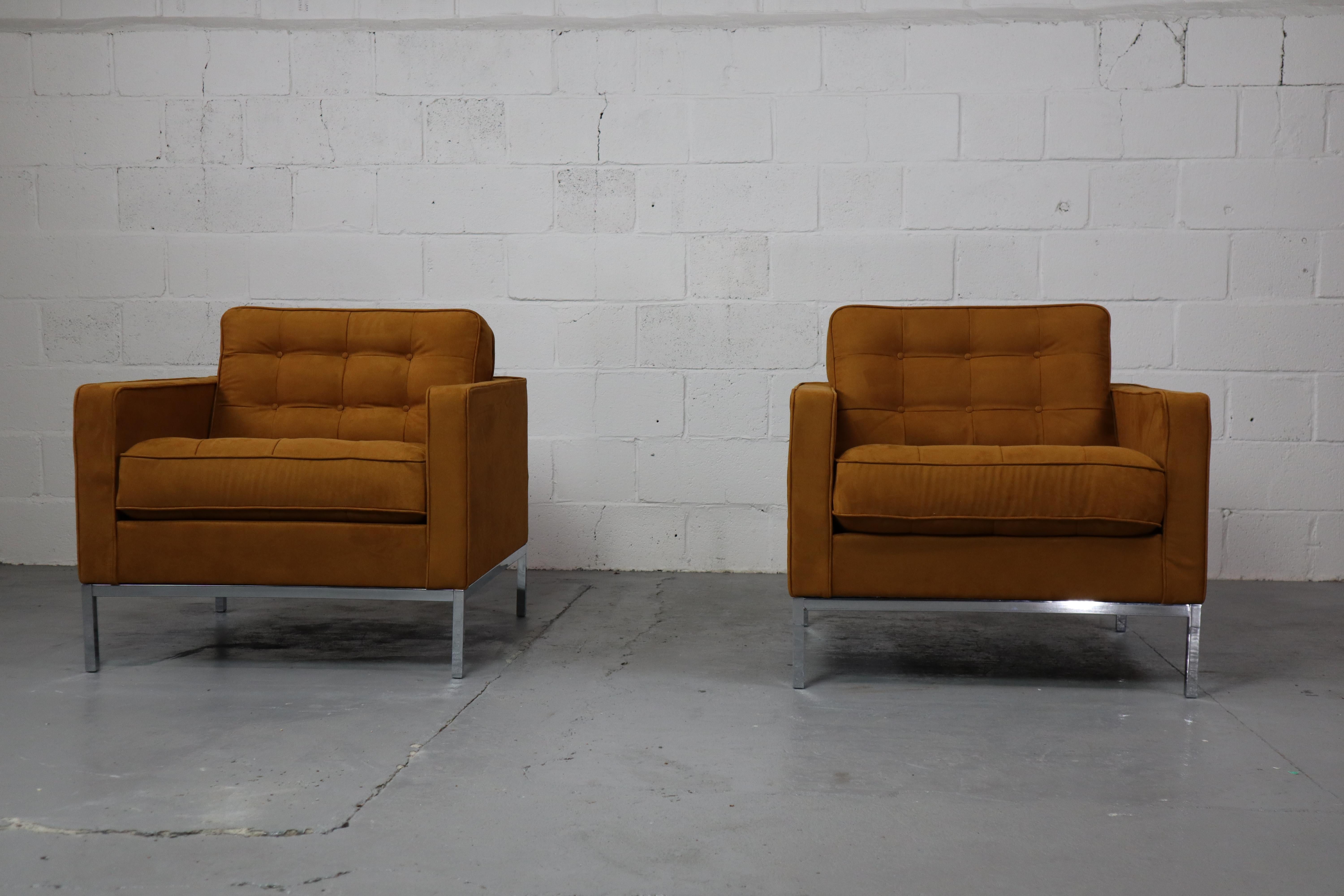 Pair of Florence Knoll lounge chairs for Knoll International For Sale 10