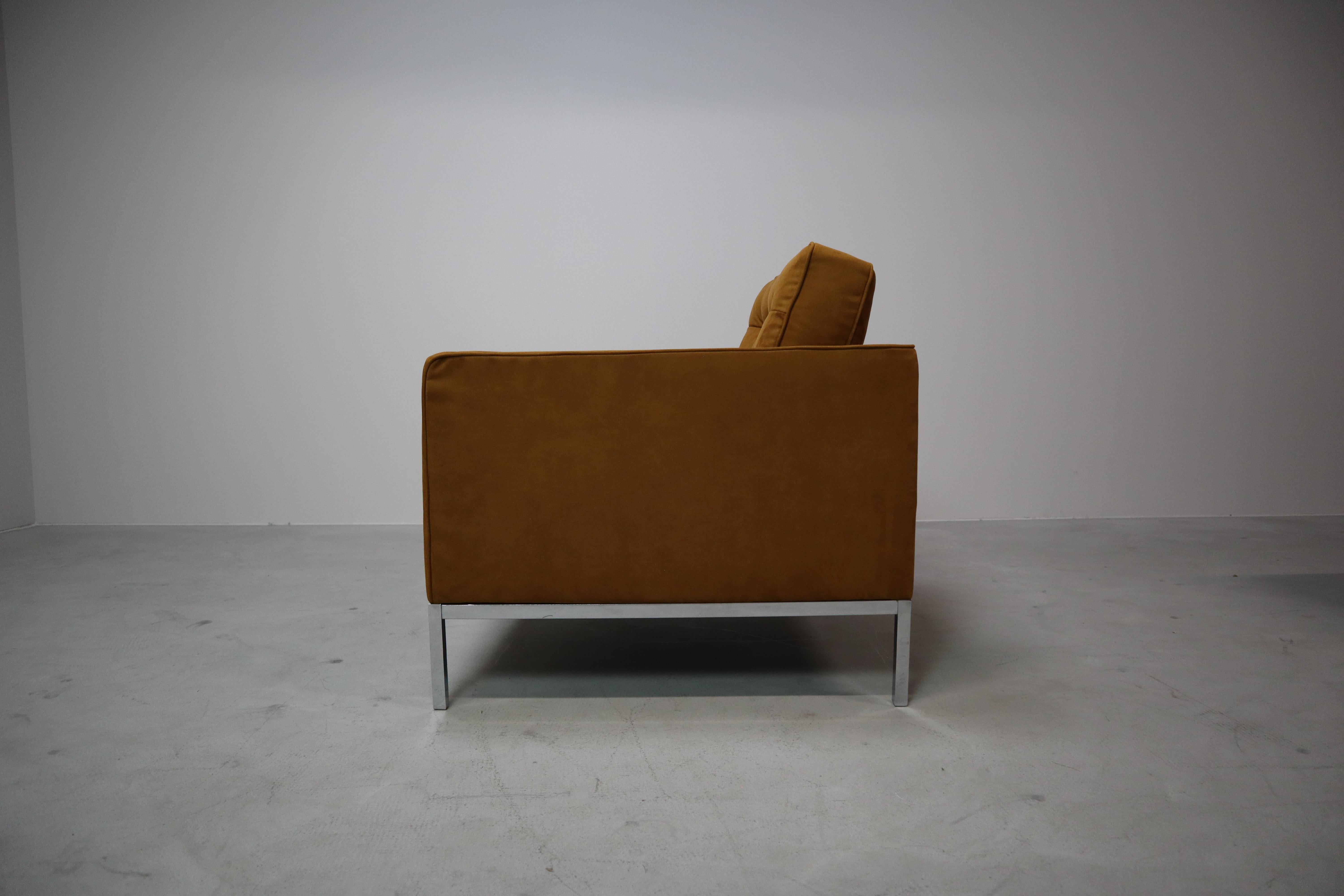 Pair of Florence Knoll lounge chairs for Knoll International For Sale 11