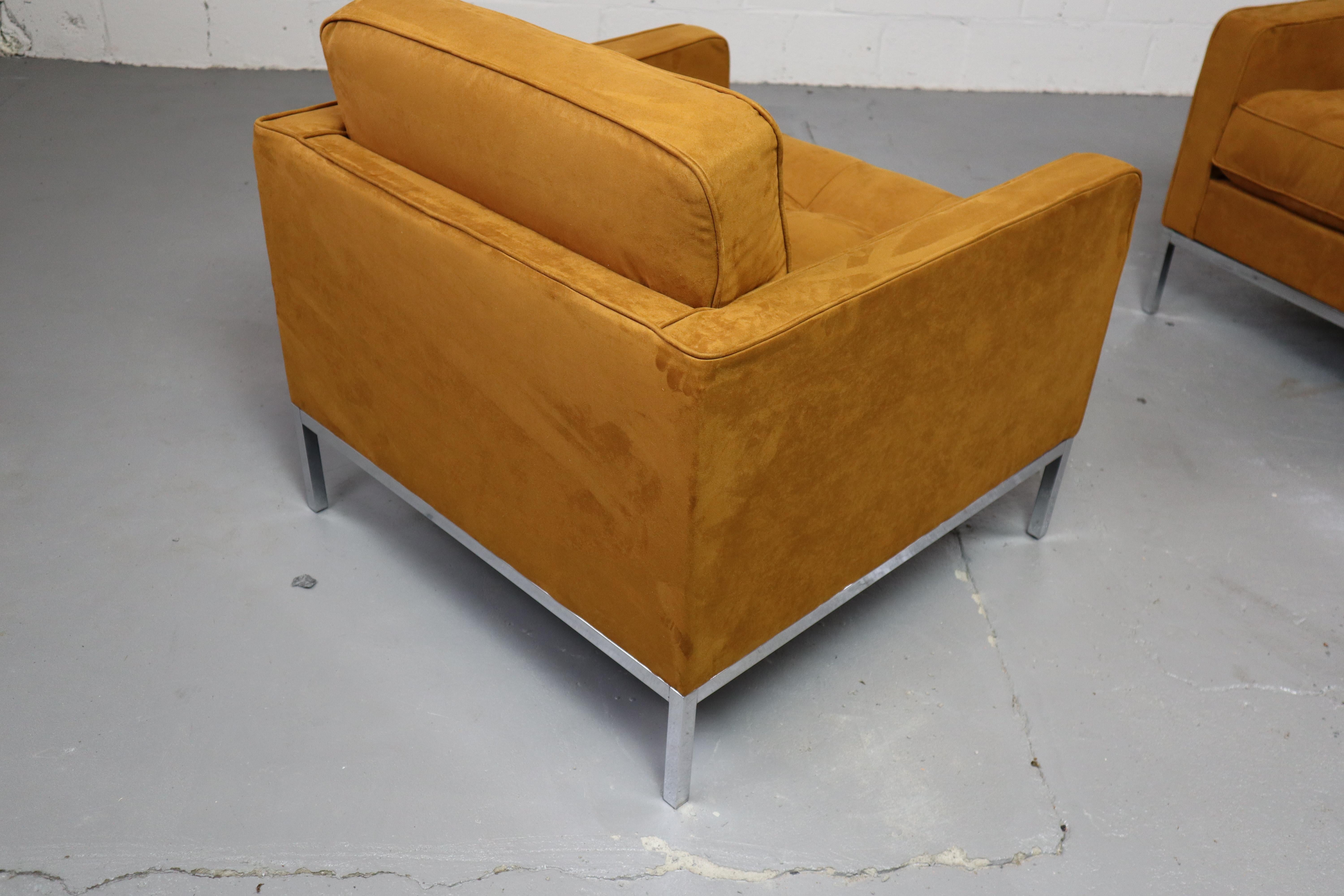 Pair of Florence Knoll lounge chairs for Knoll International For Sale 13