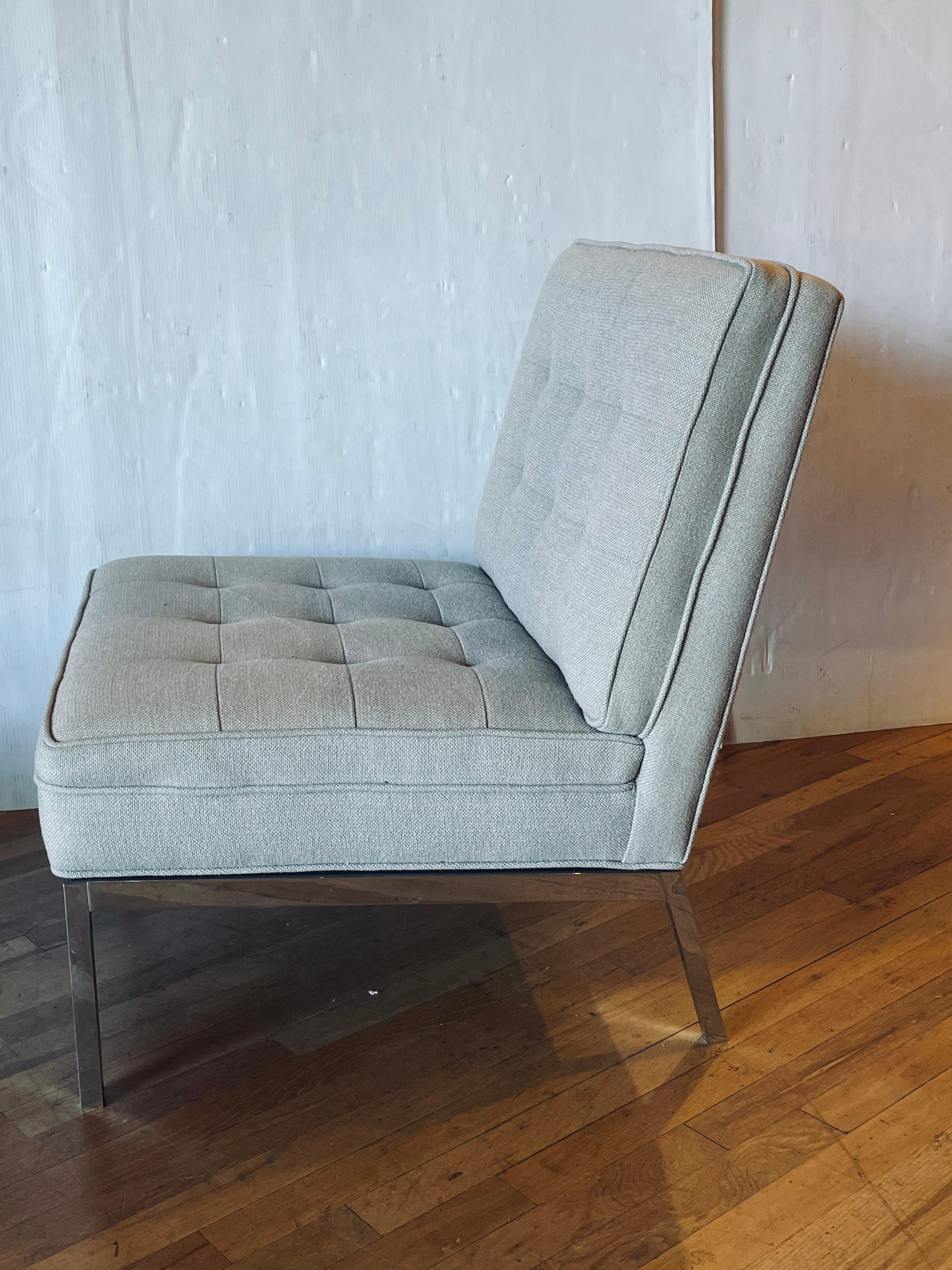 Pair of Florence Knoll Slipper Chairs for Knoll with Chrome Base In Good Condition In San Diego, CA