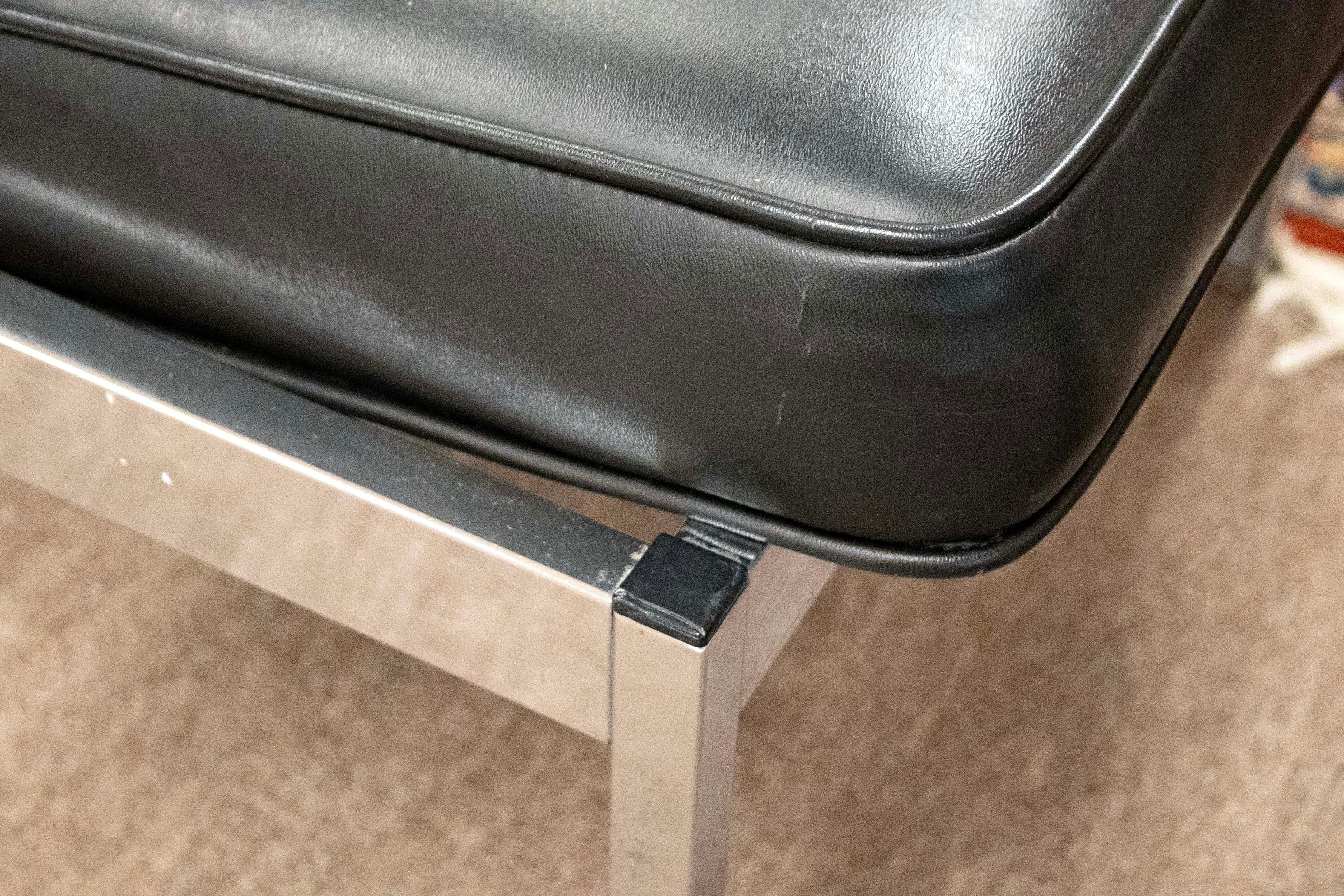 Pair of Florence Knoll Slipper Chairs in Black Leather Brushed Stainless Steel In Good Condition In Keego Harbor, MI