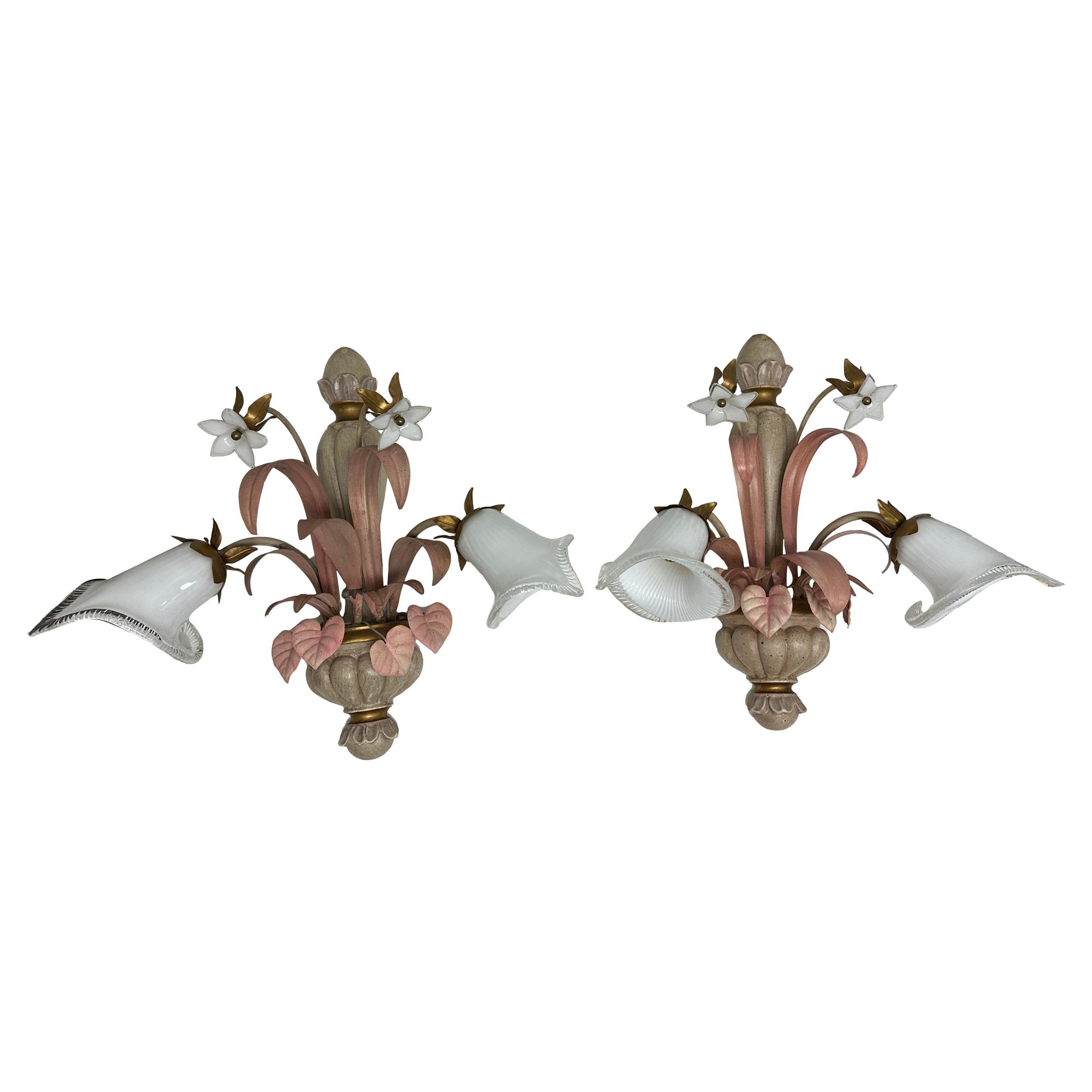 Pareja de Apliques de 2 Luces de Madera Policromada de Estilo Barroco Florentino de Eglo Austria en venta
