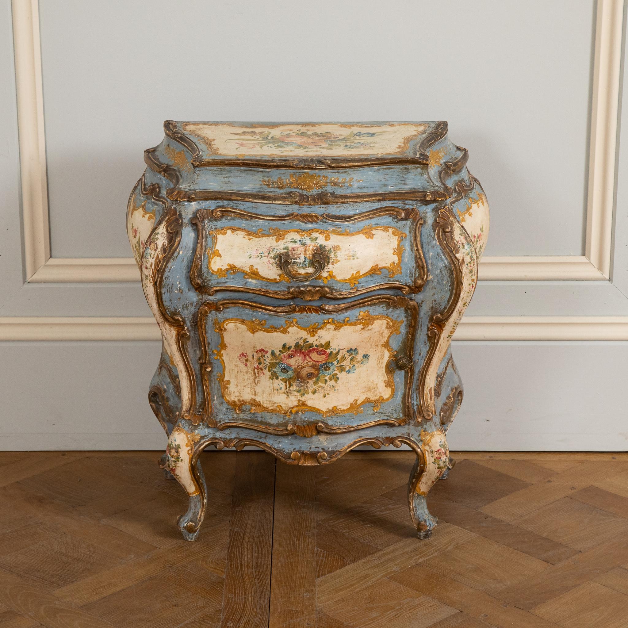 Pair of Florentine Rococo Bedside Tables 'Night Stands' 5