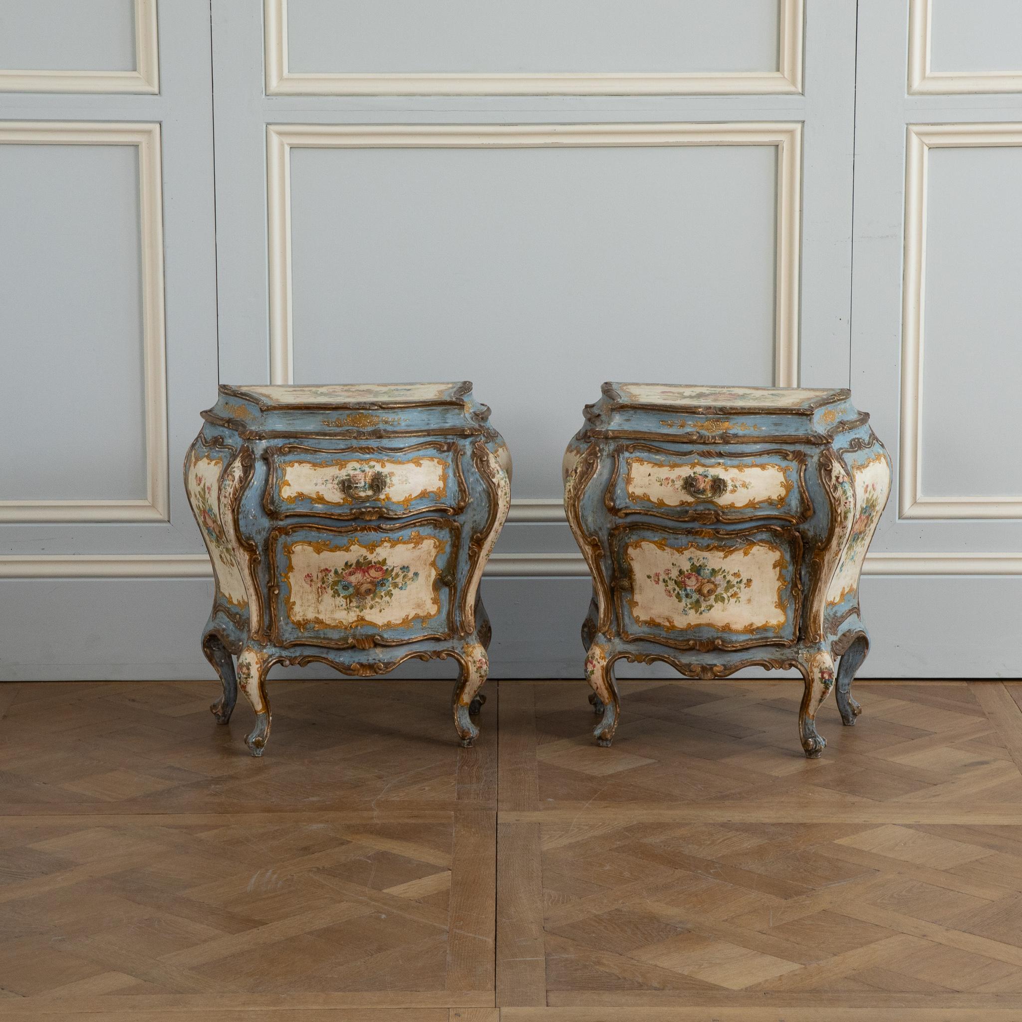 Italian Pair of Florentine Rococo Bedside Tables 'Night Stands'