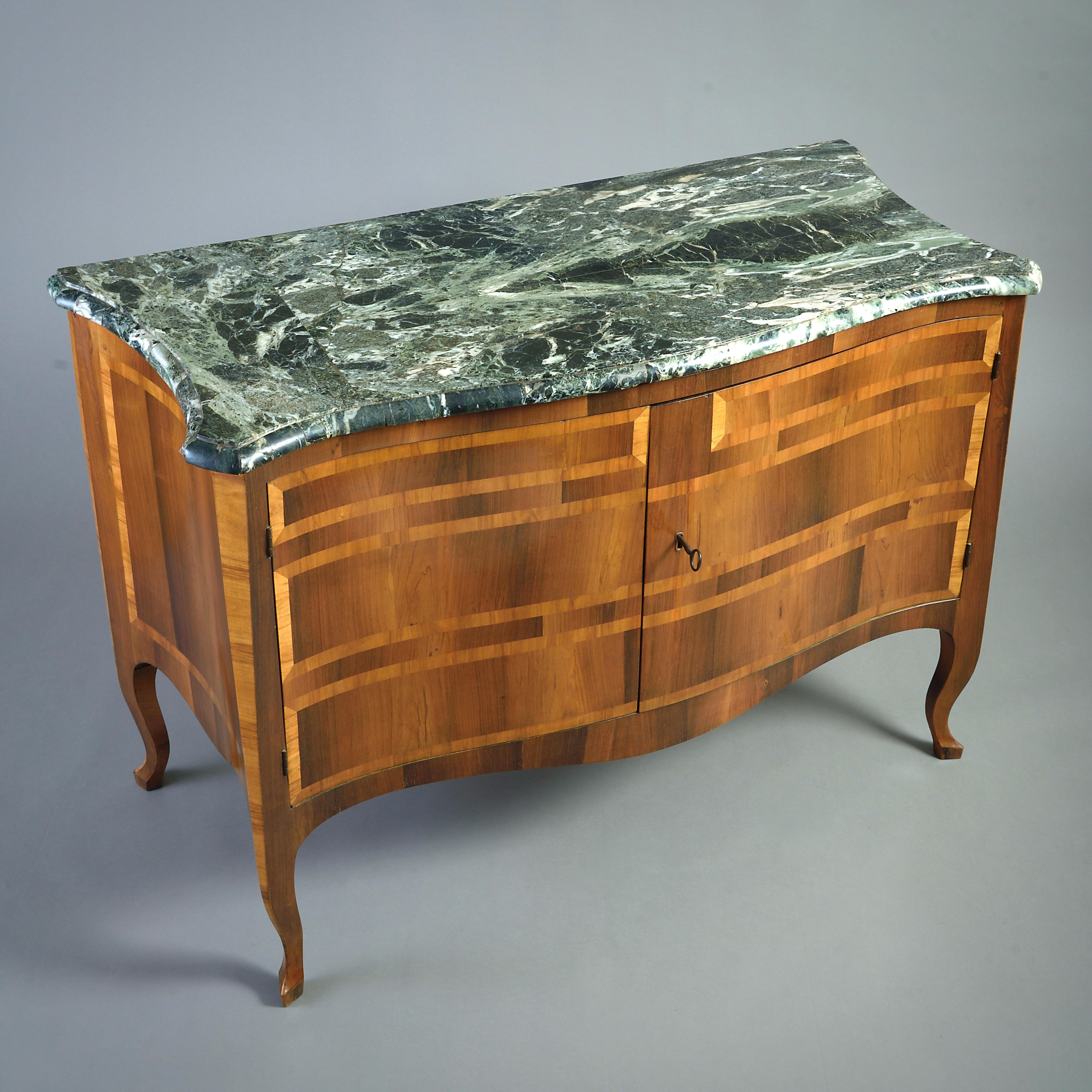 Coppia di commodes in palissandro Florentine in vendita 1