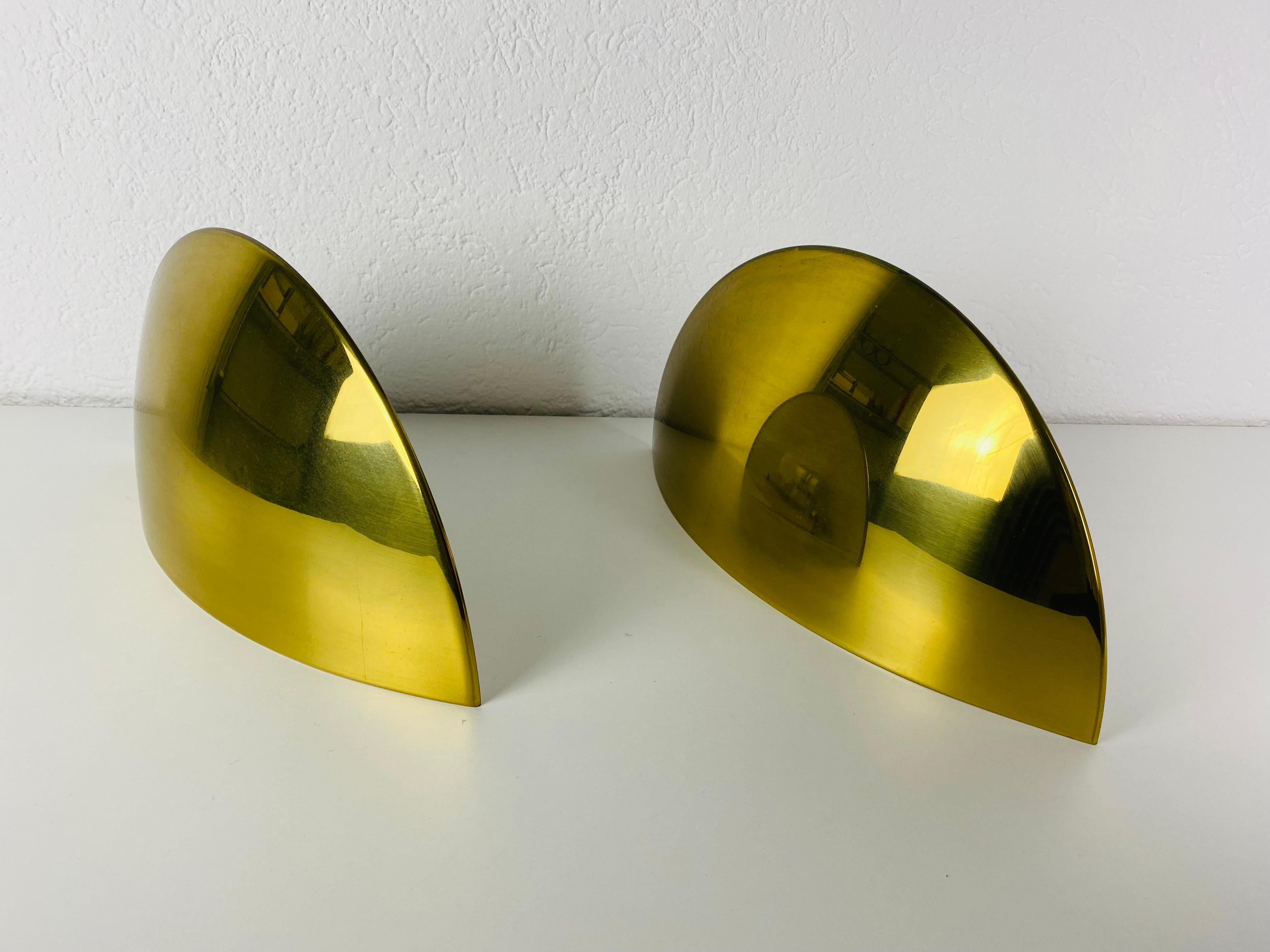 Pair of Florian Schulz Midcentury Brass Wall Lamps, 1960s In Good Condition For Sale In Hagenbach, DE