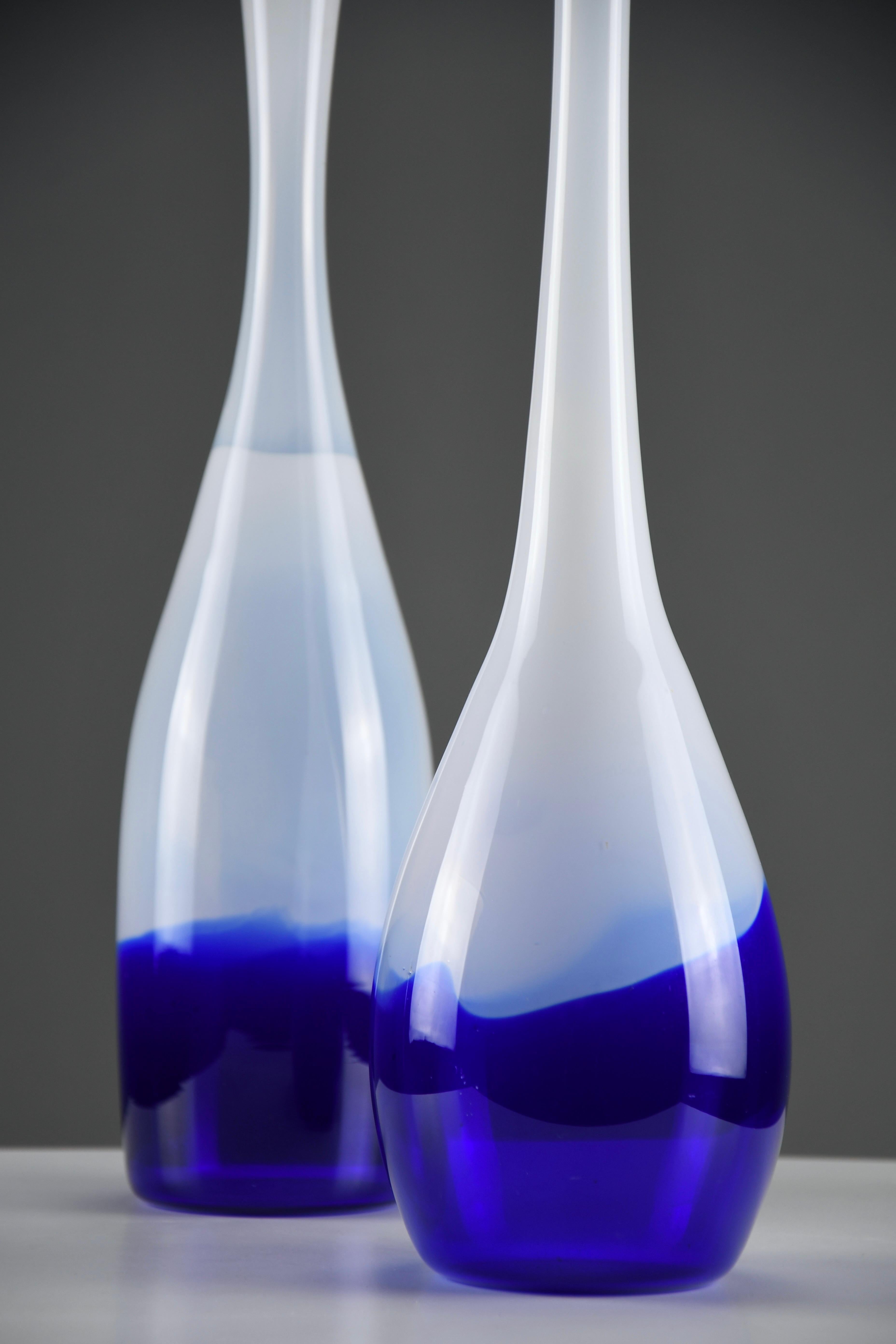 Mid-Century moderno Coppia di vasi a bottiglia Floris Meydam 