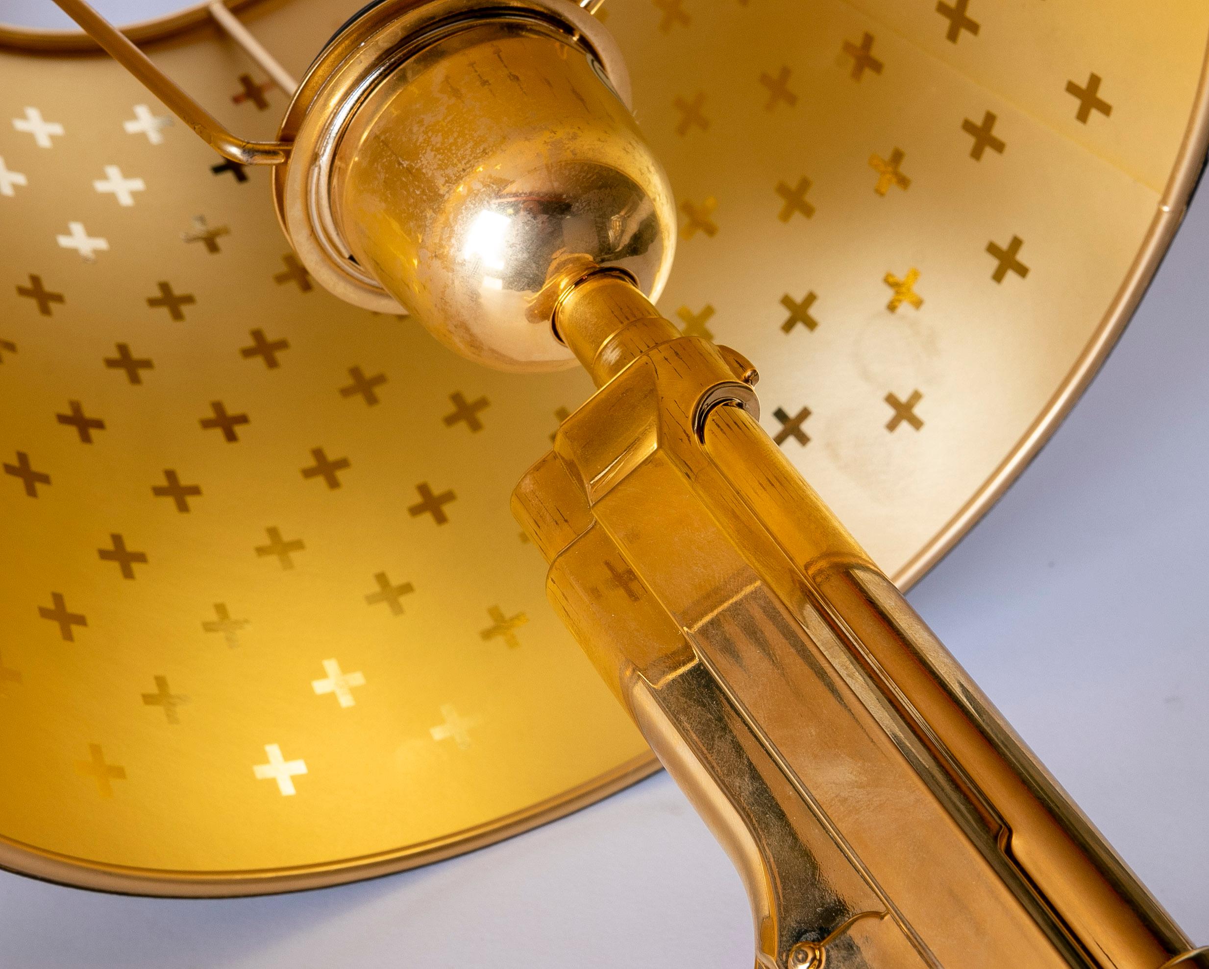 Paire de lampes de table de la collection FLOS Guns en or de Philippe Starck en vente 7