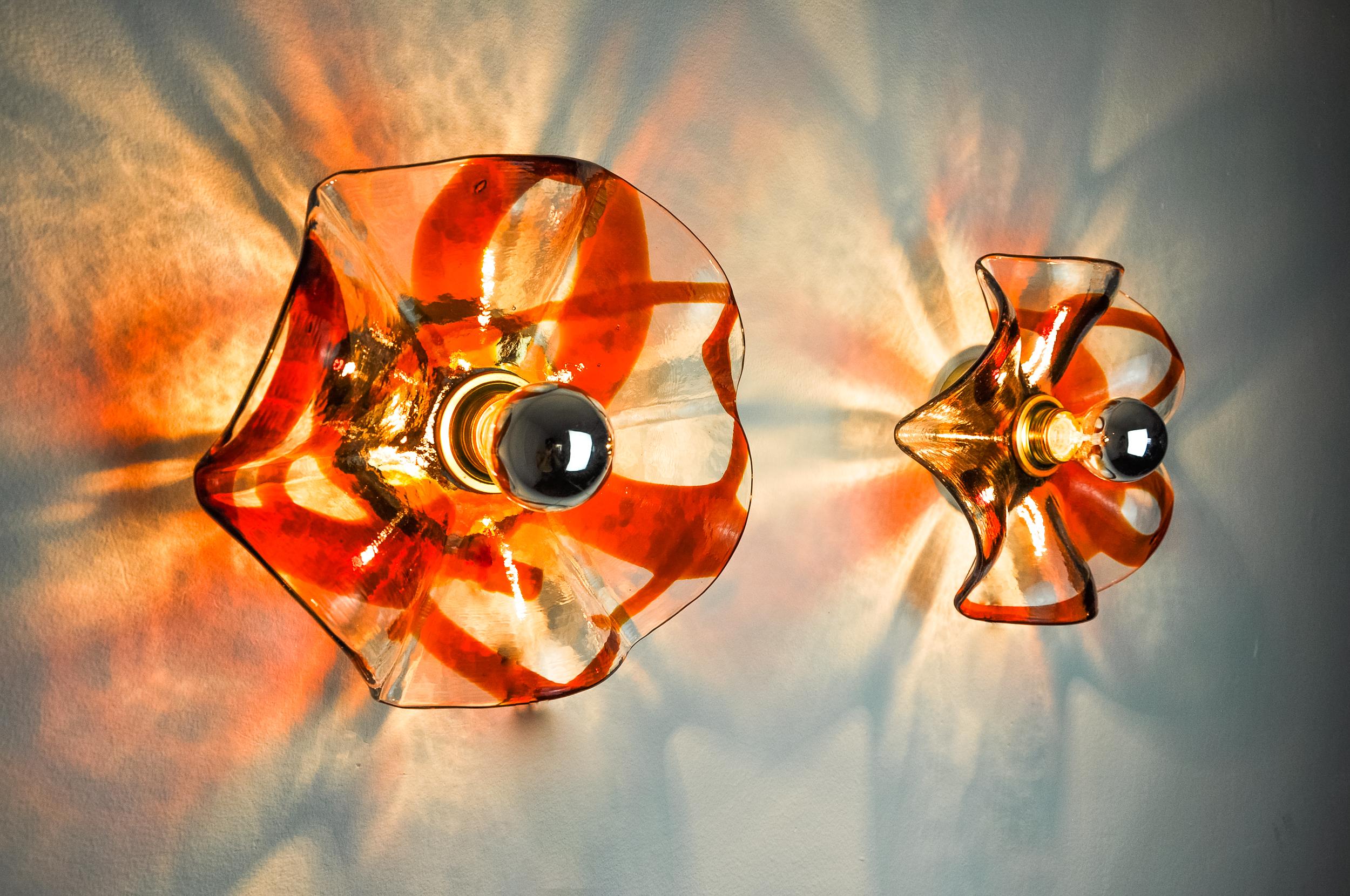 Pareja de apliques florales de La Murina, cristal de Murano naranja, Italia, 1970 finales del siglo XX en venta