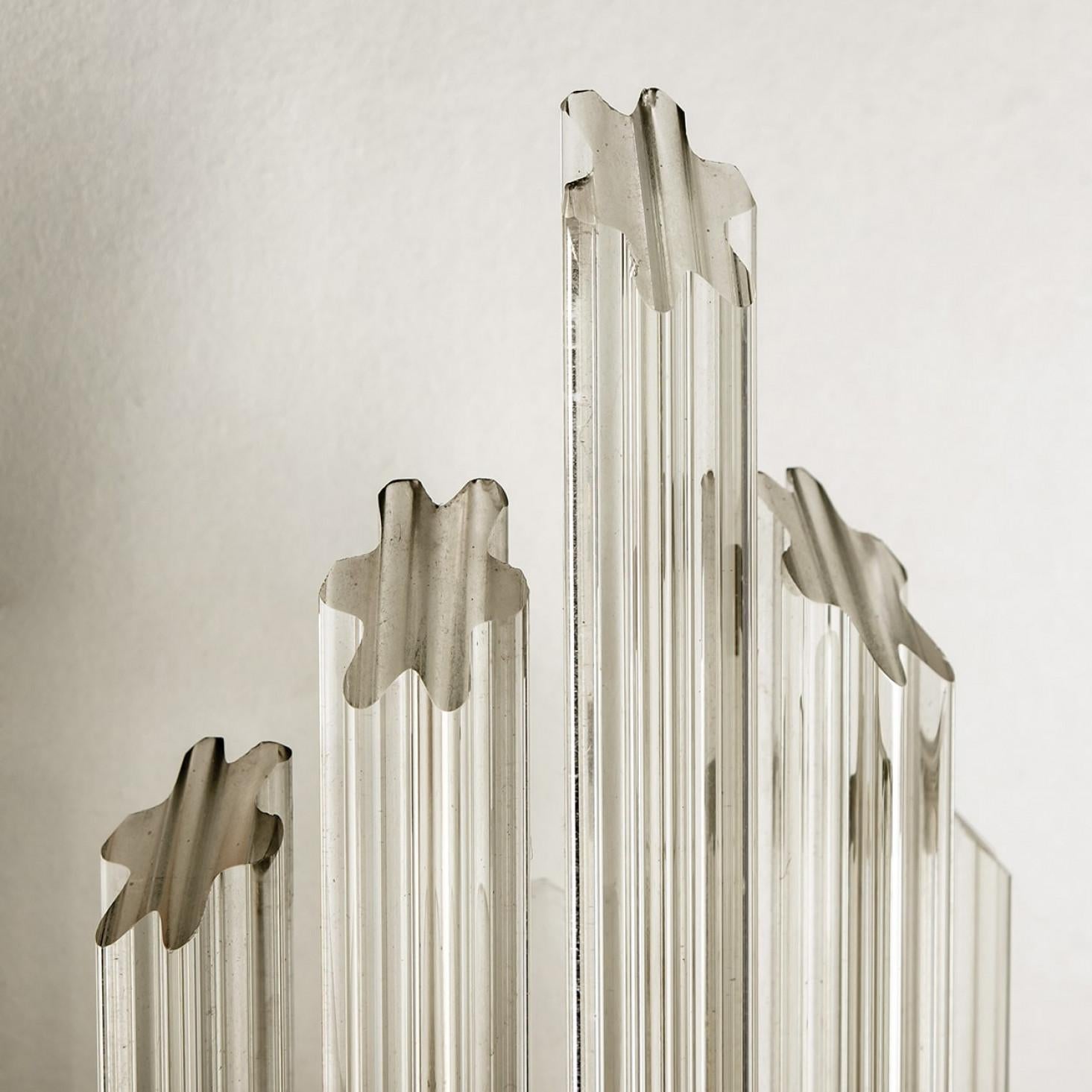 Pair of Flower Shaped Rod Glass and Chrome Wall Sconces in Style of Sciolari en venta 1