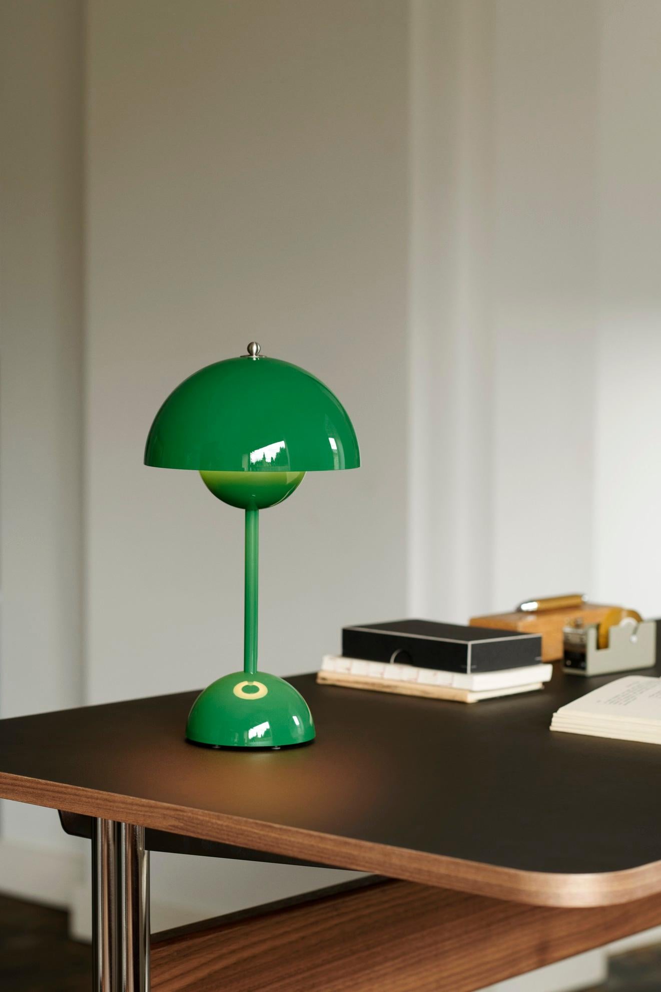 Danish Pair of Flowerpot Vp9 Portable Signal Green Table Lamp by Verner Panton for &T For Sale