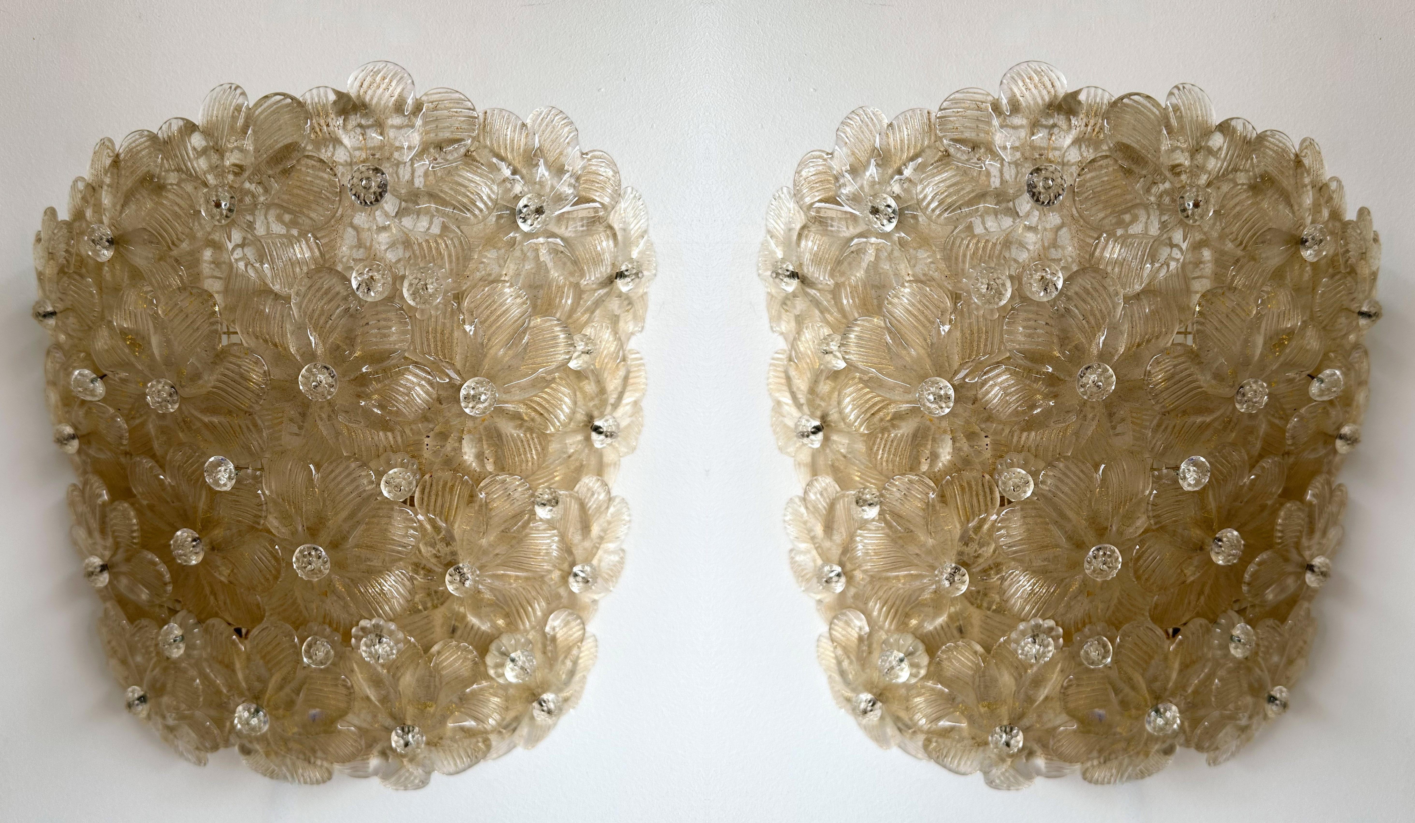 Pair of Flowers Murano Glass Sconces by Barovier & Toso, Italy, 1970s 1