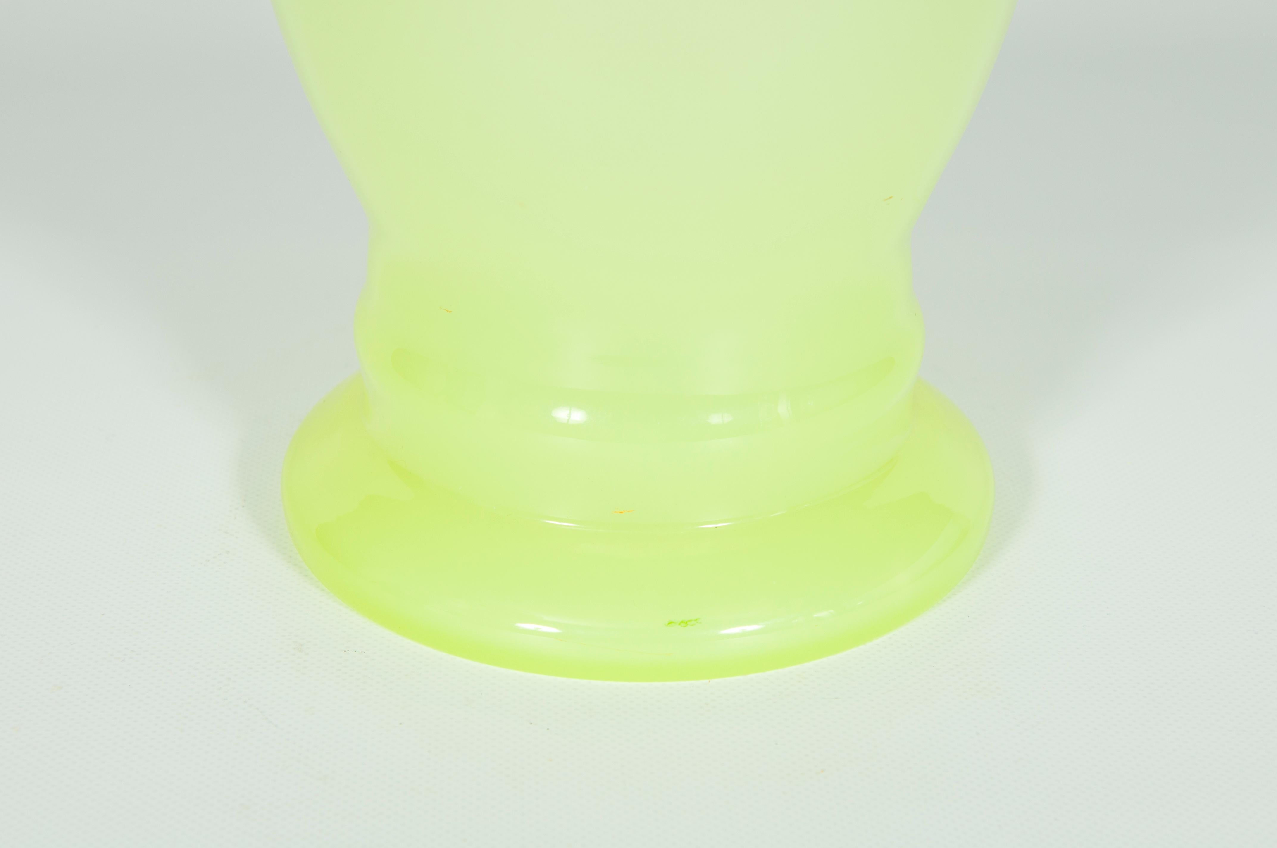Pair of Fluorescent Yellow Murano Glass Vases Hand Painted and Decorated 1990s For Sale 8