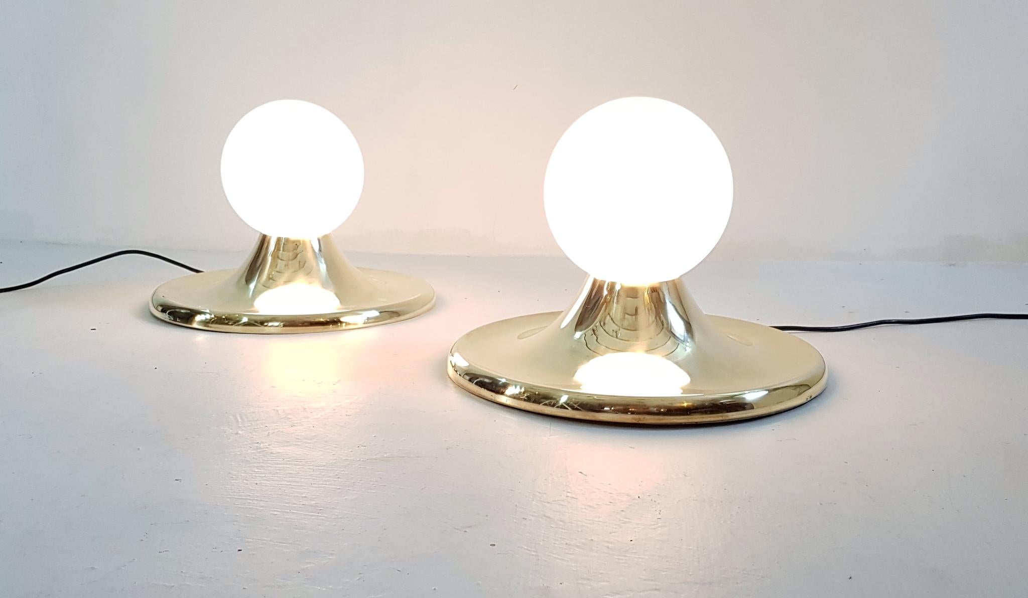 Paar „Lichtkugel“-Lampen von Castiglioni für Flos, Italien, 1965 (Moderne der Mitte des Jahrhunderts) im Angebot