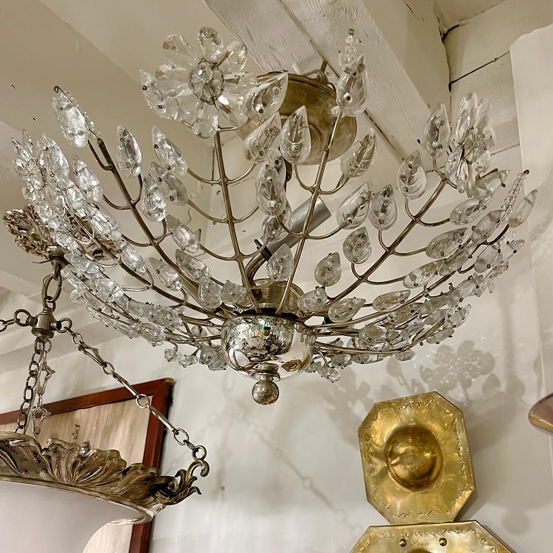 Paire de luminaires à poser ou suspendre avec feuilles de verre, vendus à l'unité Bon état - En vente à New York, NY