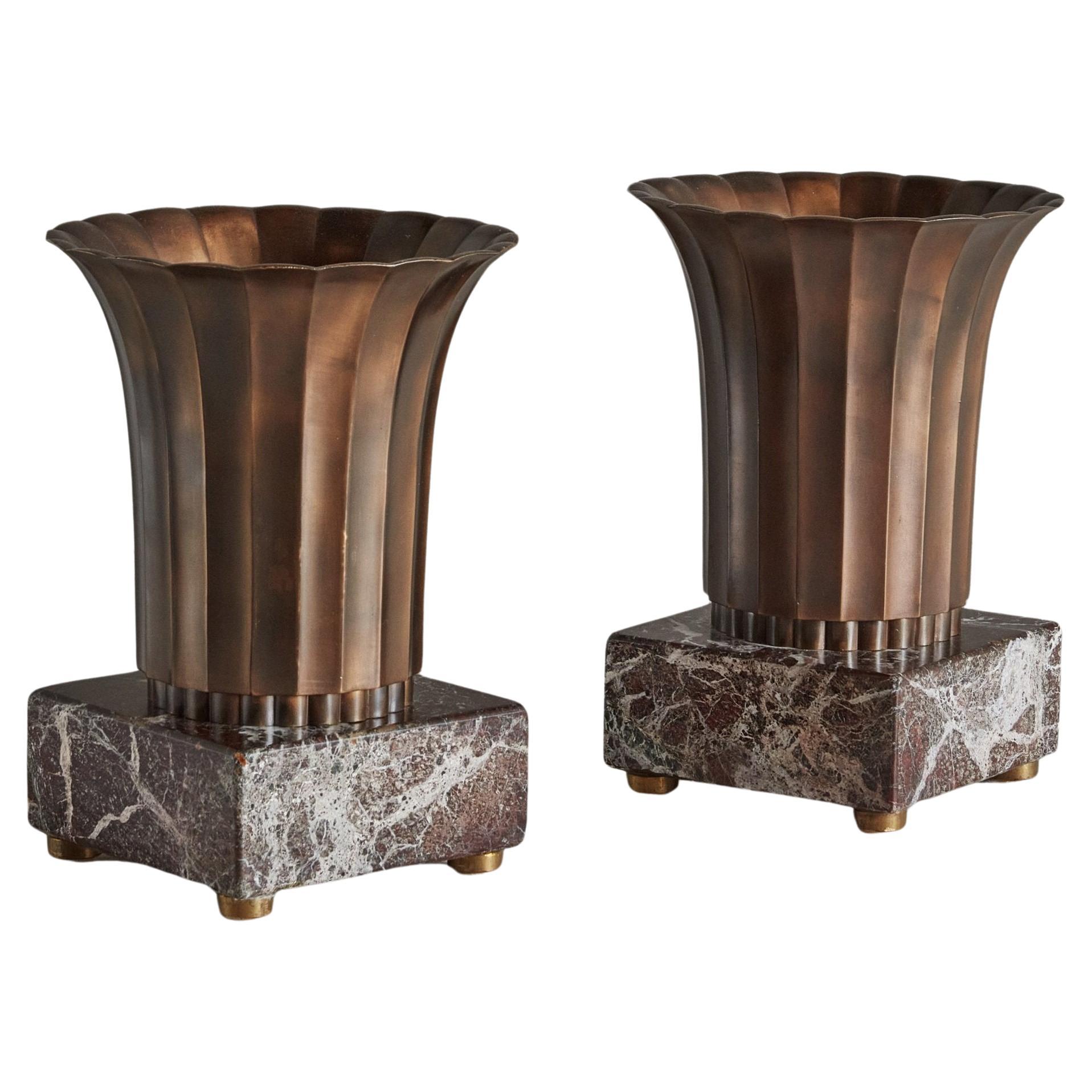 Pair of Fluted Bronze Table Lamps on Red Marble Bases, Italy 20th Century For Sale