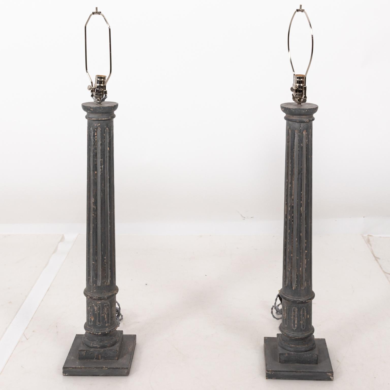 Pair of Fluted Column Table Lamps In Good Condition In Stamford, CT