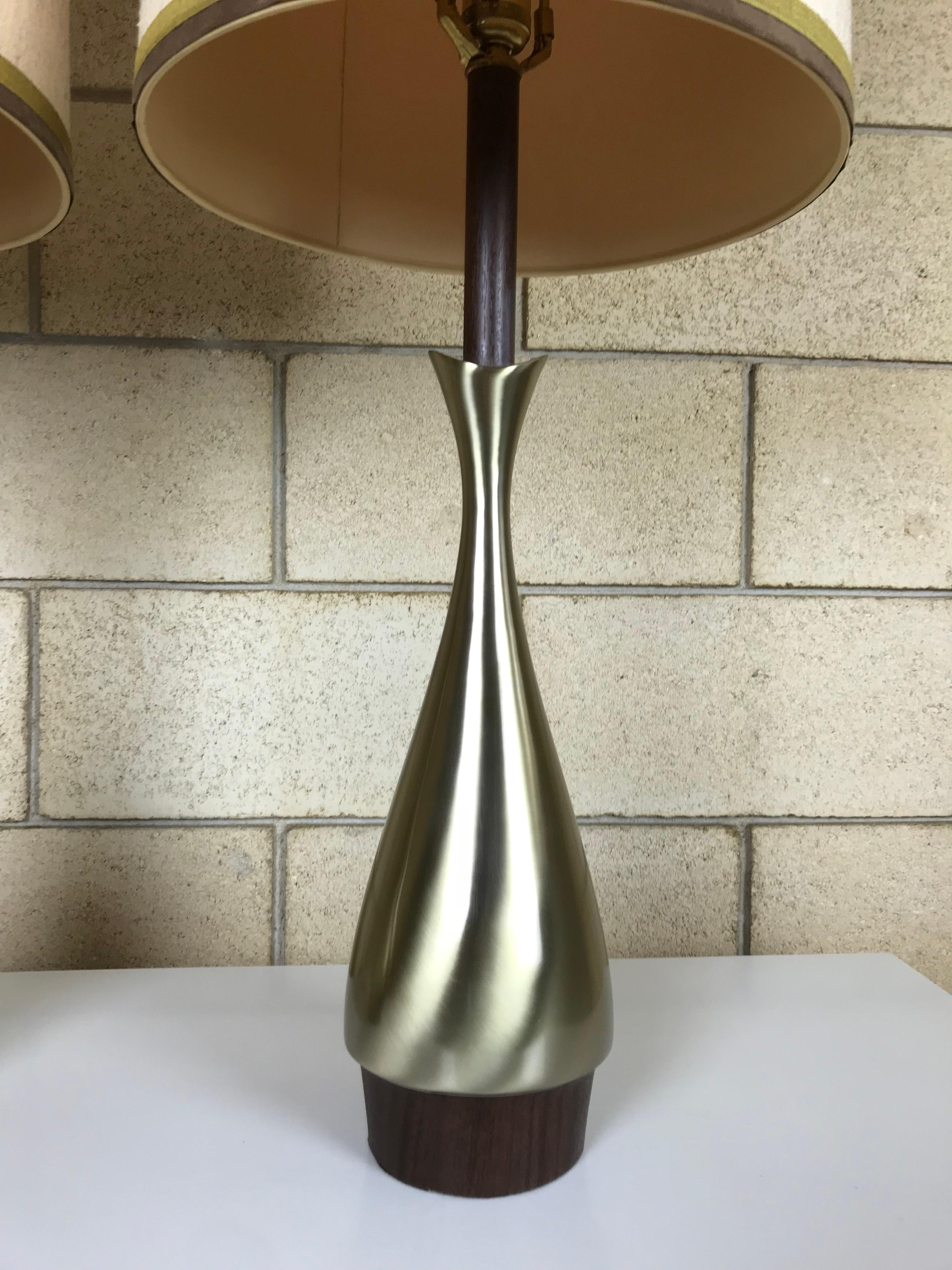 Mid-Century Modern Pair of Fluted Genie Brass Tables Lamps by Laurel Lamp Co.