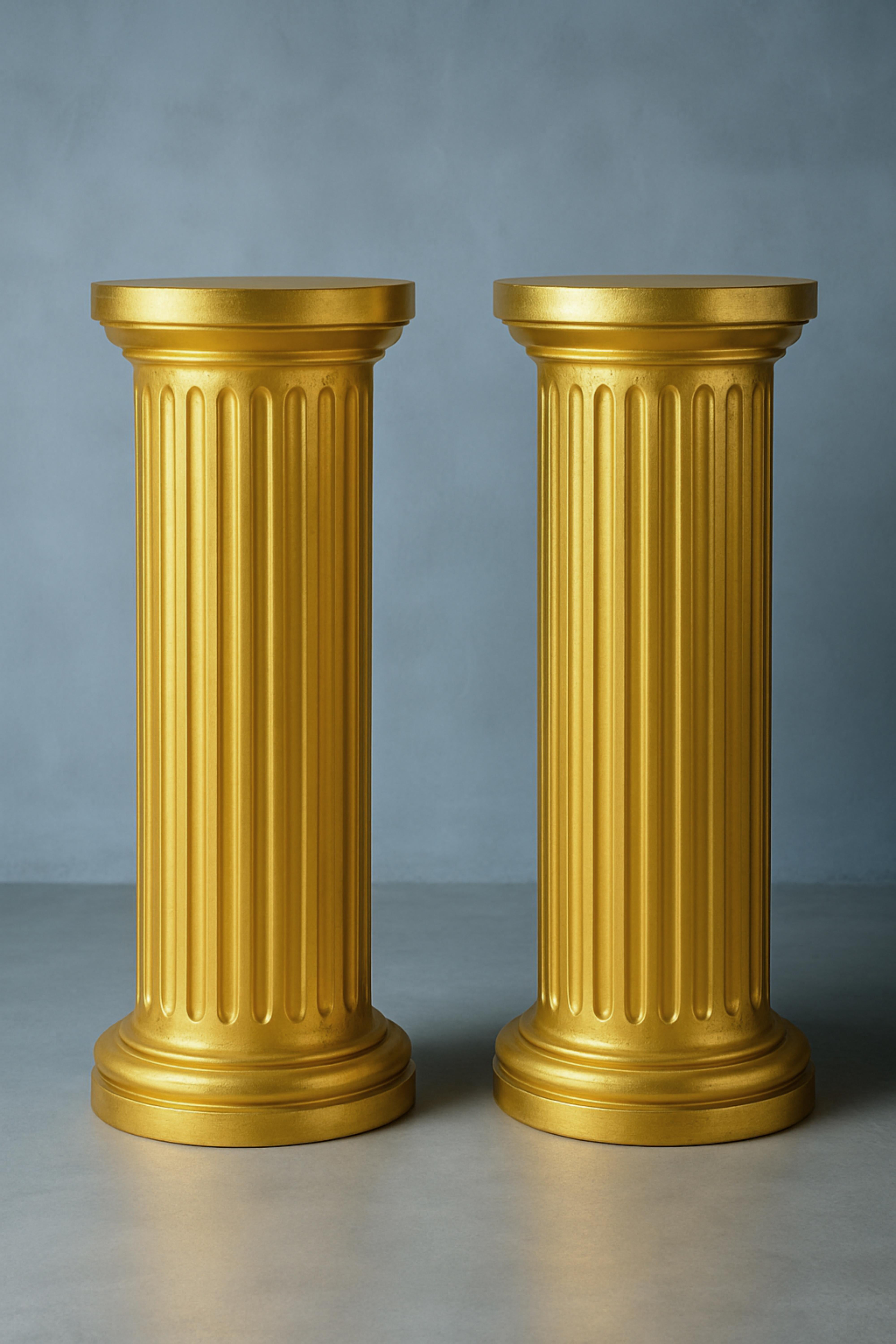 Pair of Fluted Gilt Wood Columns, Louis Philippe Style, 19th Century In Good Condition For Sale In Lisbon, PT