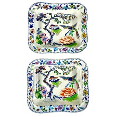 Pareja de Platos con Pájaros Voladores Fabricados por Davenport Inglaterra Circa 1840