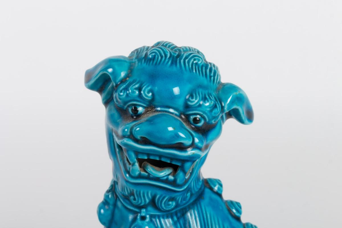 Pair of Fô Dogs in Blue Porcelain, Chinese Work from the End of the 19th Century 2