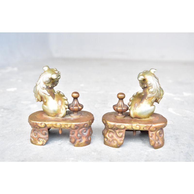 Pair of Fô dog bookends around 1900 with several patinas. Dimension height 14 cm for a length of 12 cm and a depth of 7 cm.

Additional information:
Material: Bronze, Spelter.