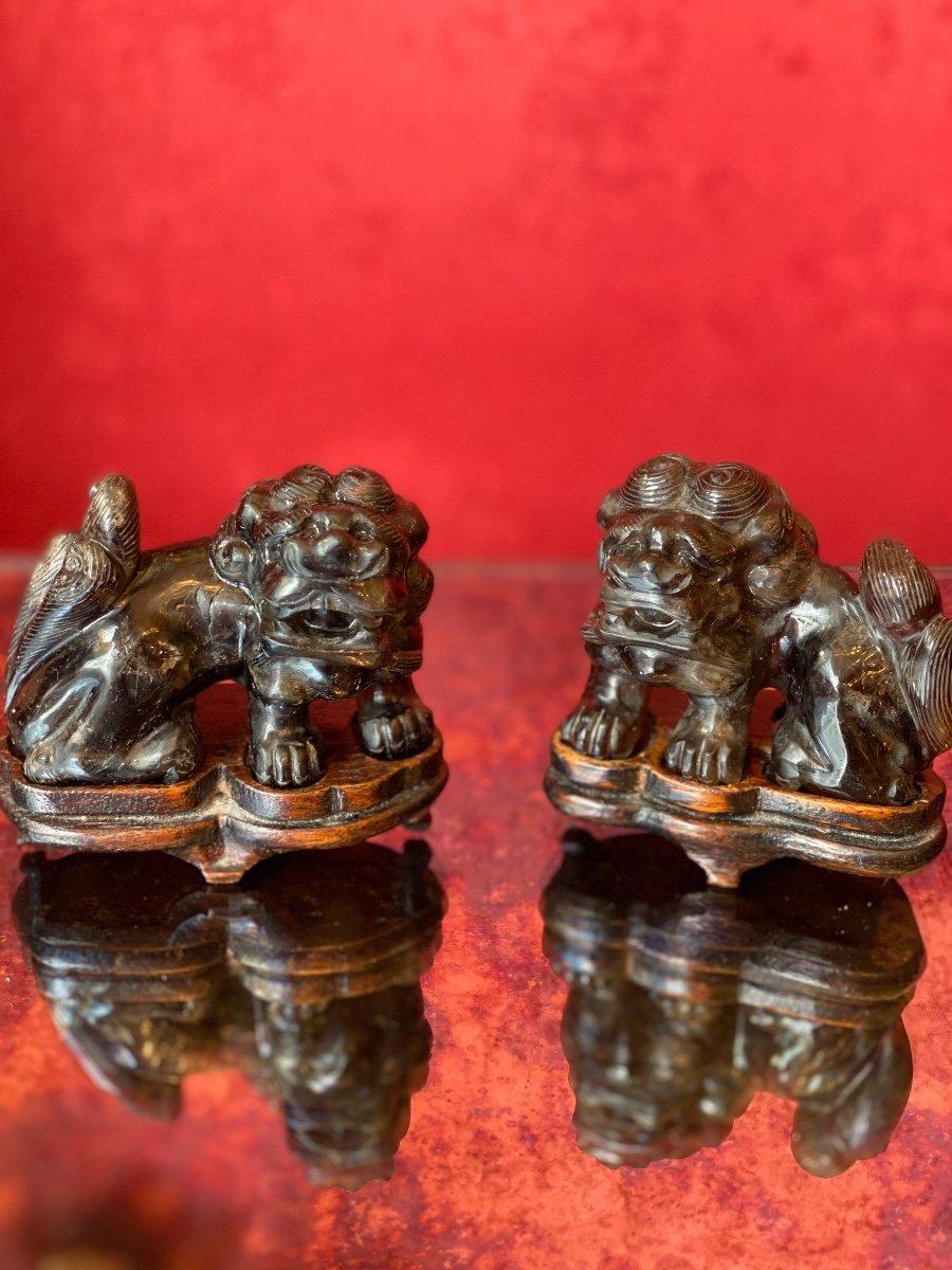 Chinese Pair of Fô Lions, Smoky Quartz on Base, 19th Century, Ming Dynasty Style