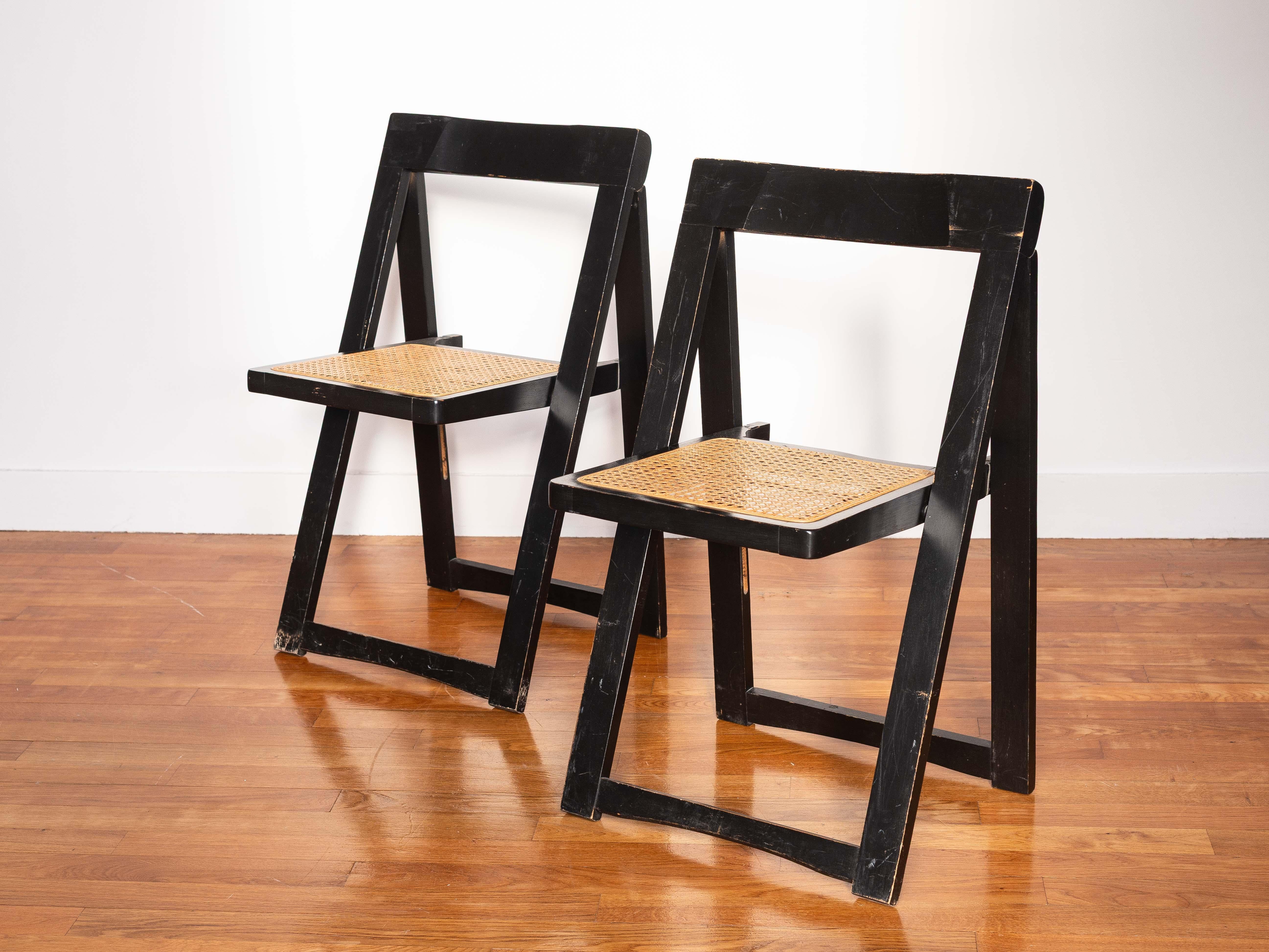 Italiano Pair of Foldable Chairs - Aldo Jacober for Bazzani, Wood & Rattan - Italy 1960s in vendita