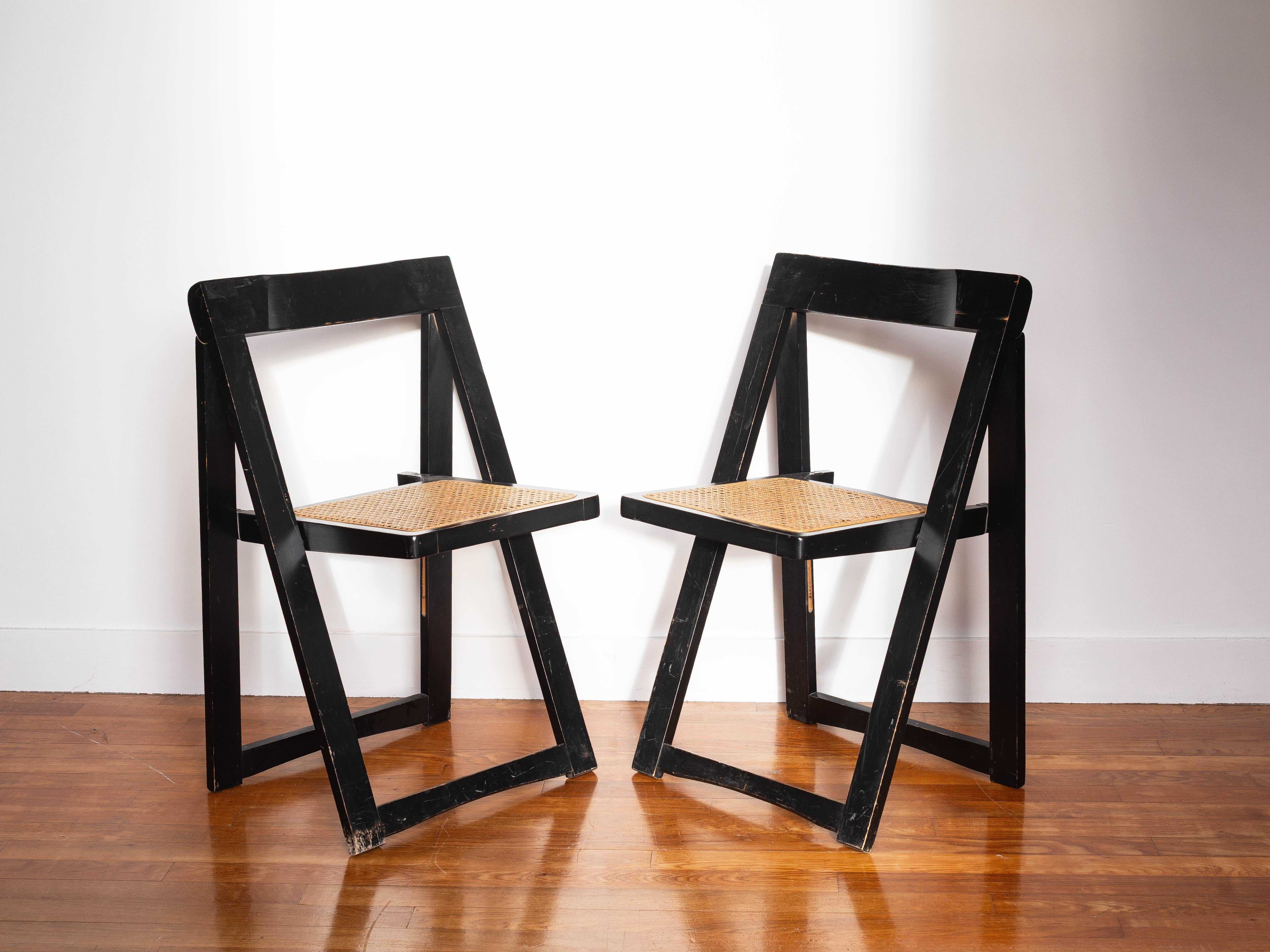 XX secolo Pair of Foldable Chairs - Aldo Jacober for Bazzani, Wood & Rattan - Italy 1960s in vendita