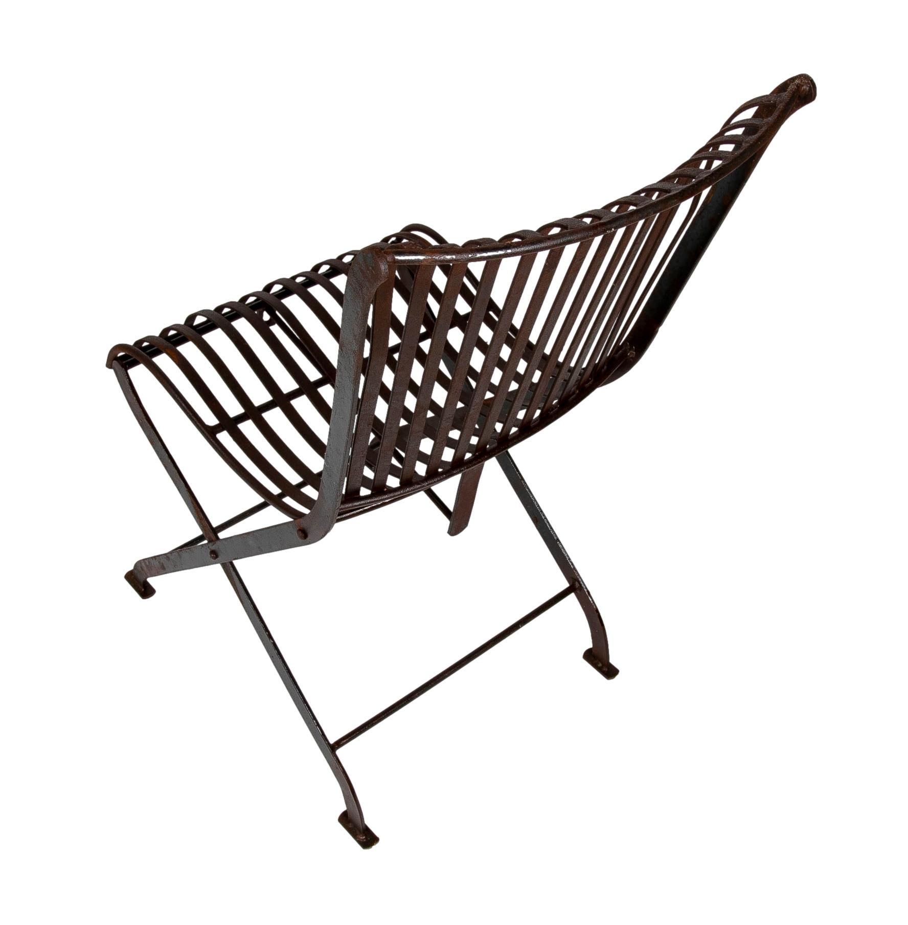 Pair of Foldable Iron Garden Chairs For Sale 3