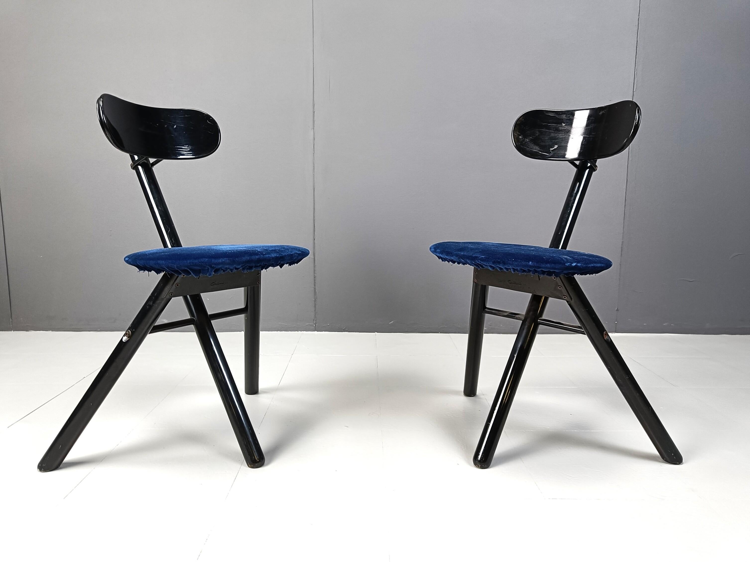 Velvet Pair of foldable stools by Calligaris, 1990s For Sale