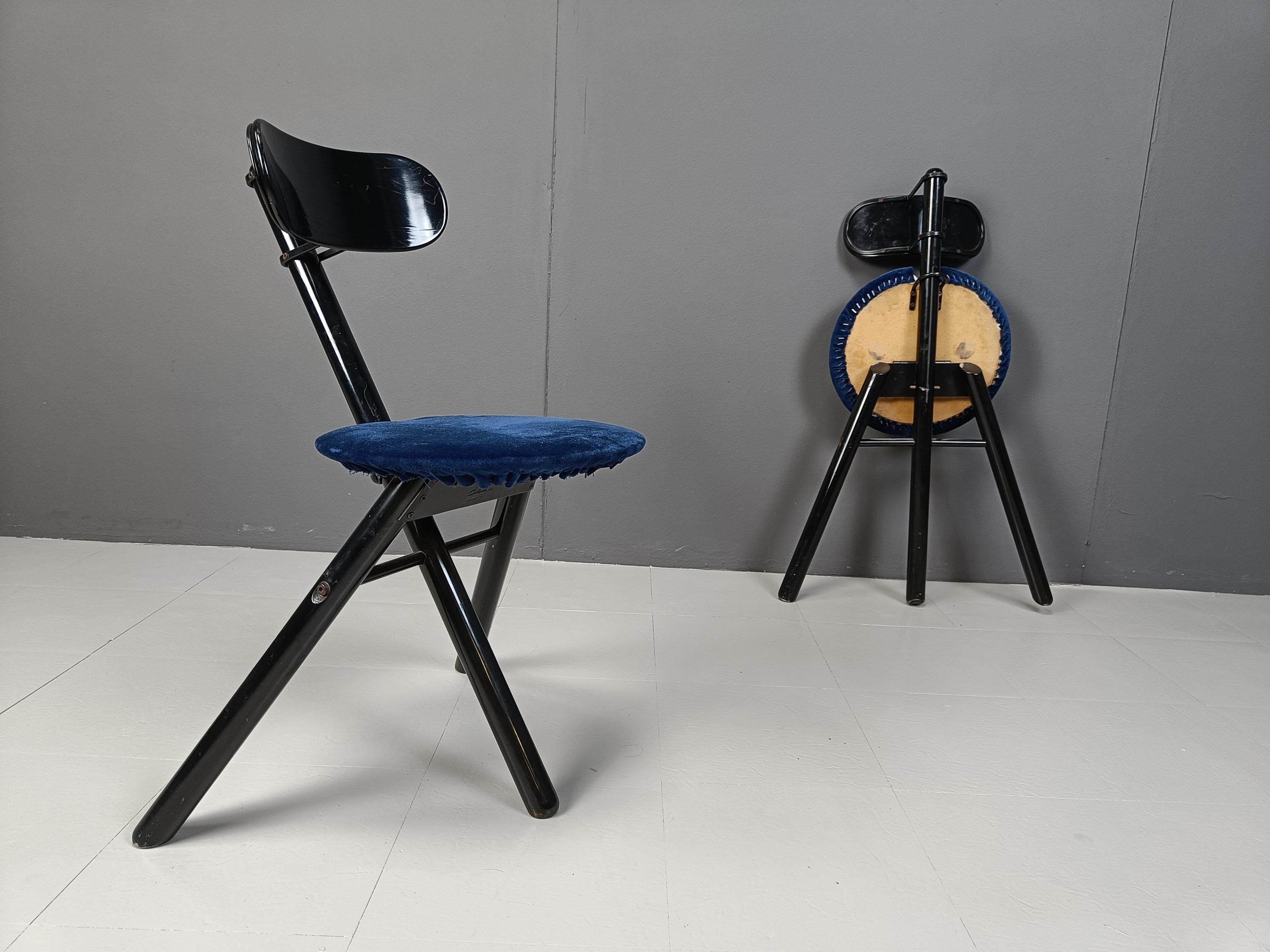 Pair of foldable stools by Calligaris, 1990s For Sale 2