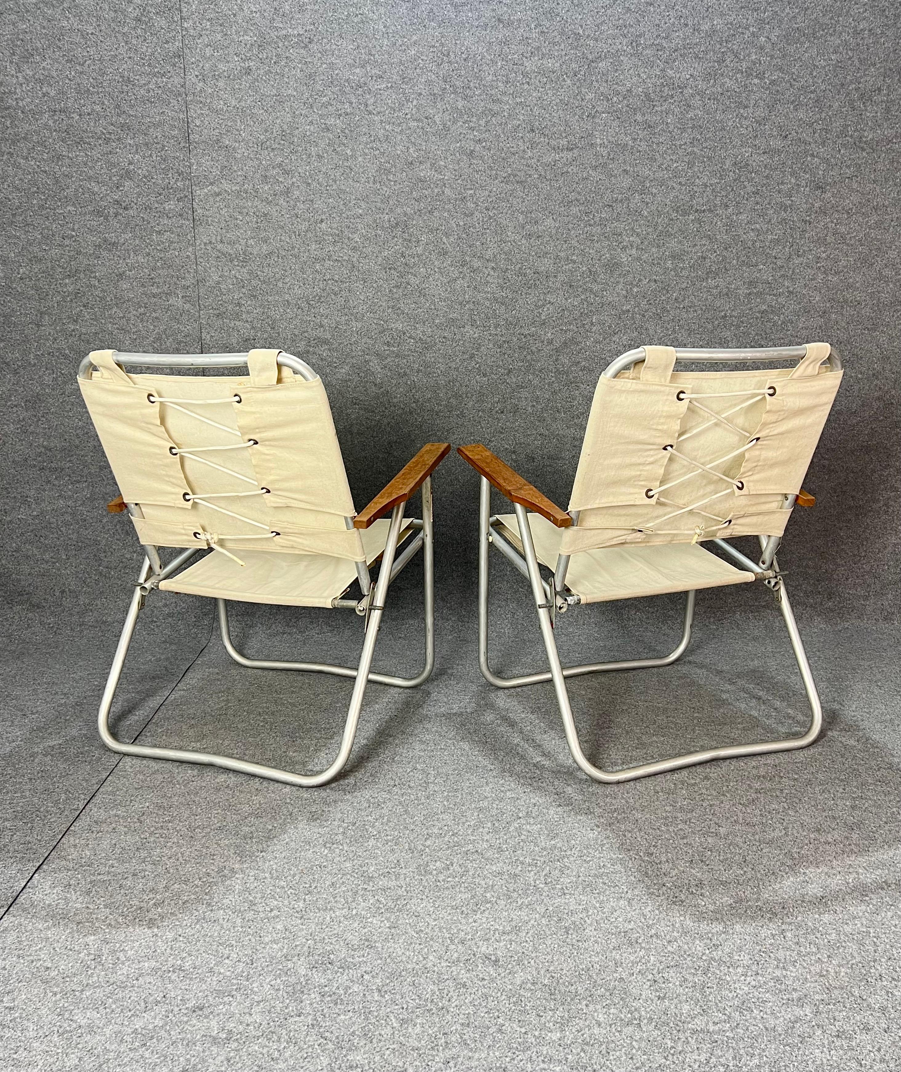 Paire de chaises pliantes en aluminium et toile mi-siècle, design italien des années 1960 Bon état à Palermo, IT