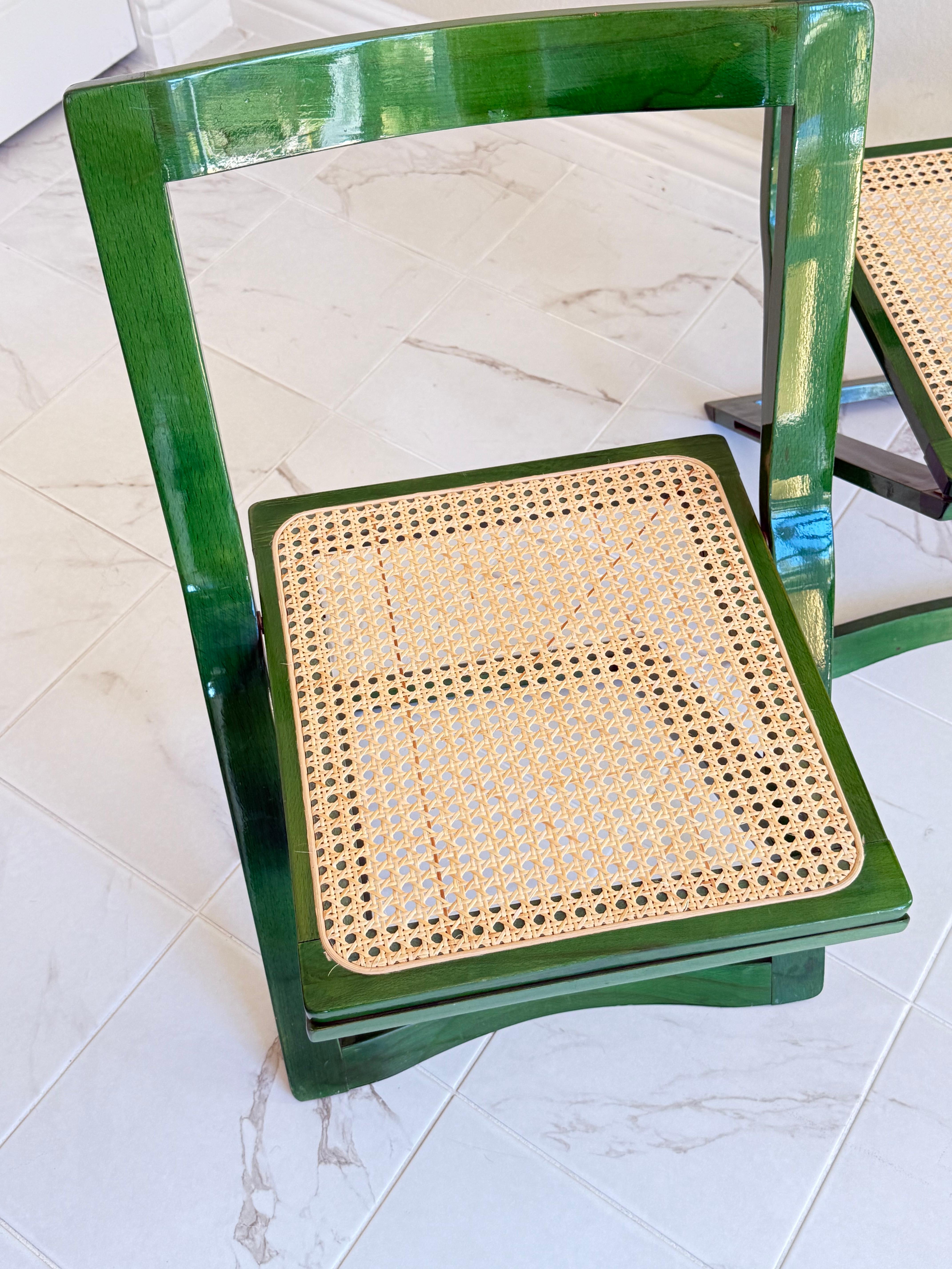 Mid-20th Century Pair of folding Chairs in Green Lacquer by Aldo Jacober for Alberto Bazzani For Sale