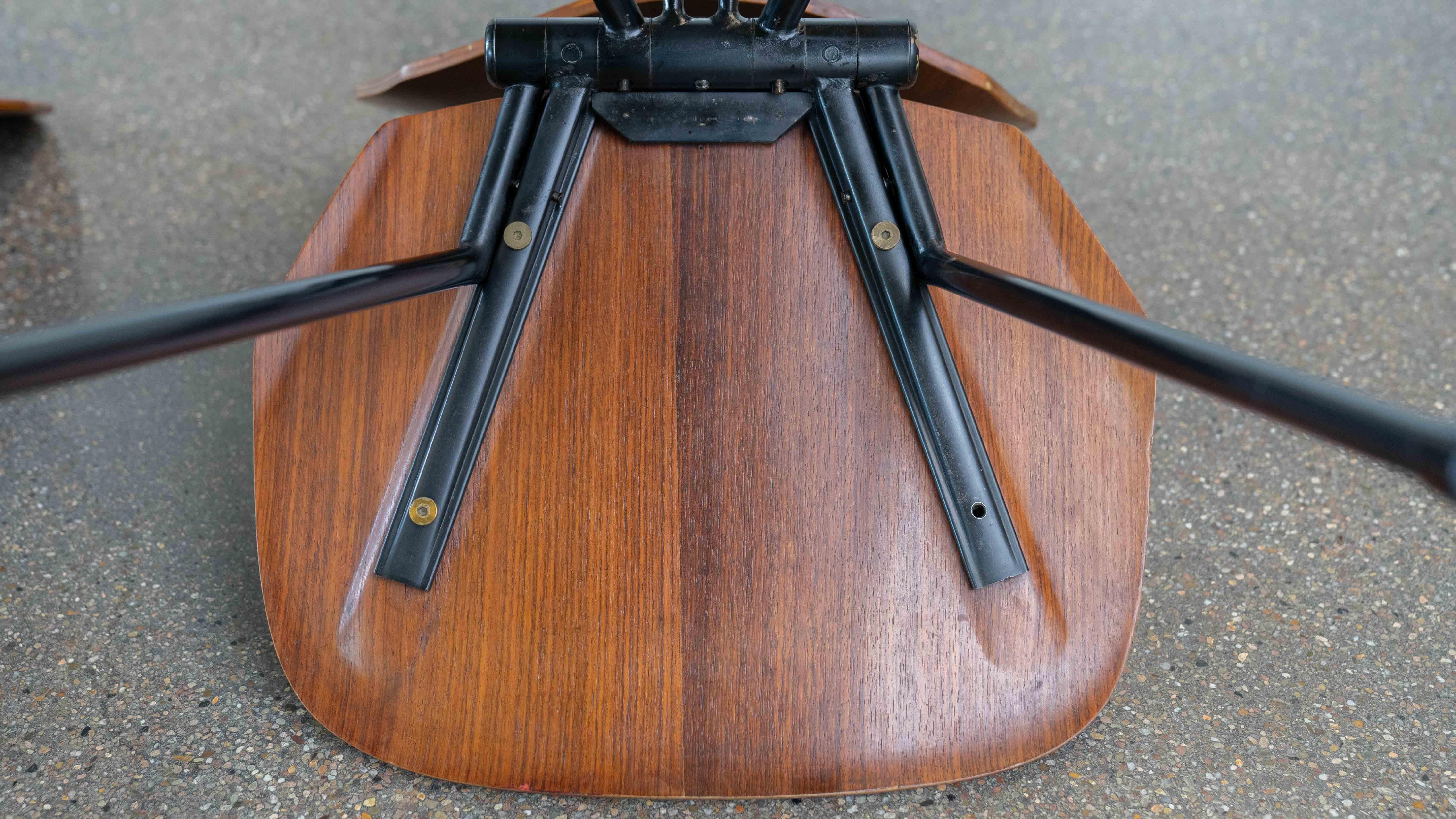 Paire de chaises pliantes S88 d'Osvaldo Borsani pour Tecno, Italie en vente 10