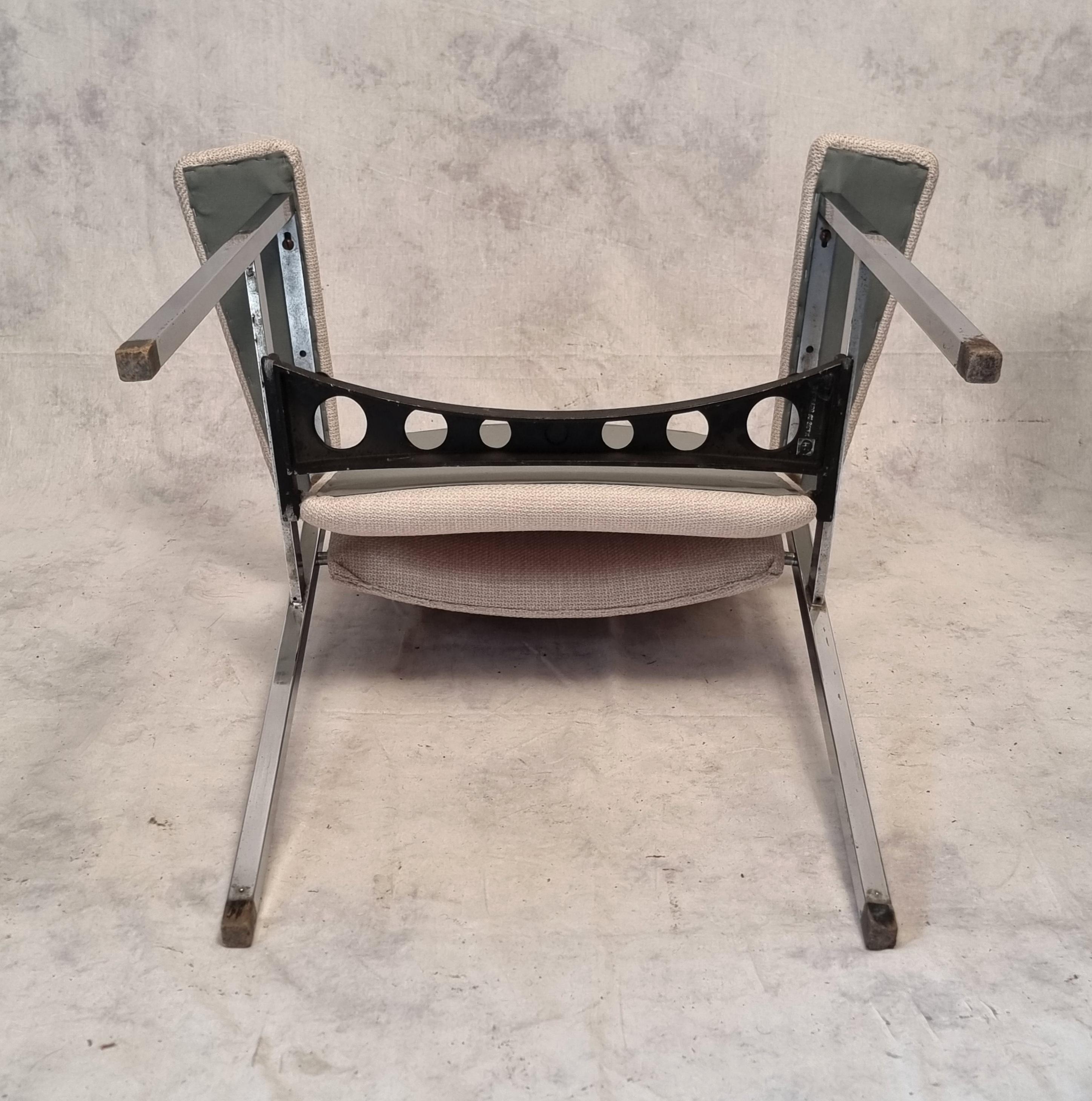 Pair Of Folding Seat Armchairs, Fritz Hansen, Chromed Metal, circa 1970 For Sale 5