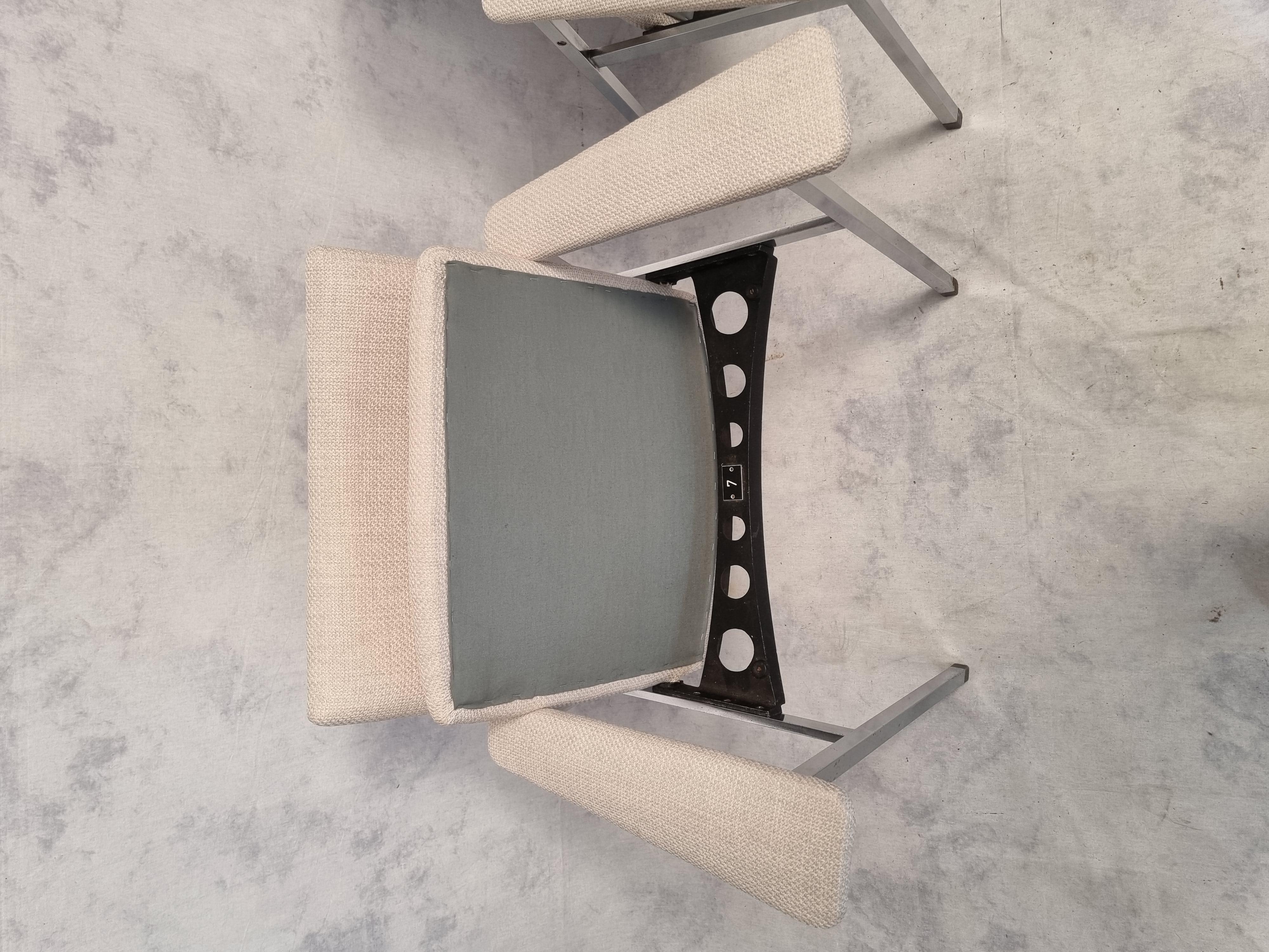 Pair Of Folding Seat Armchairs, Fritz Hansen, Chromed Metal, circa 1970 For Sale 1