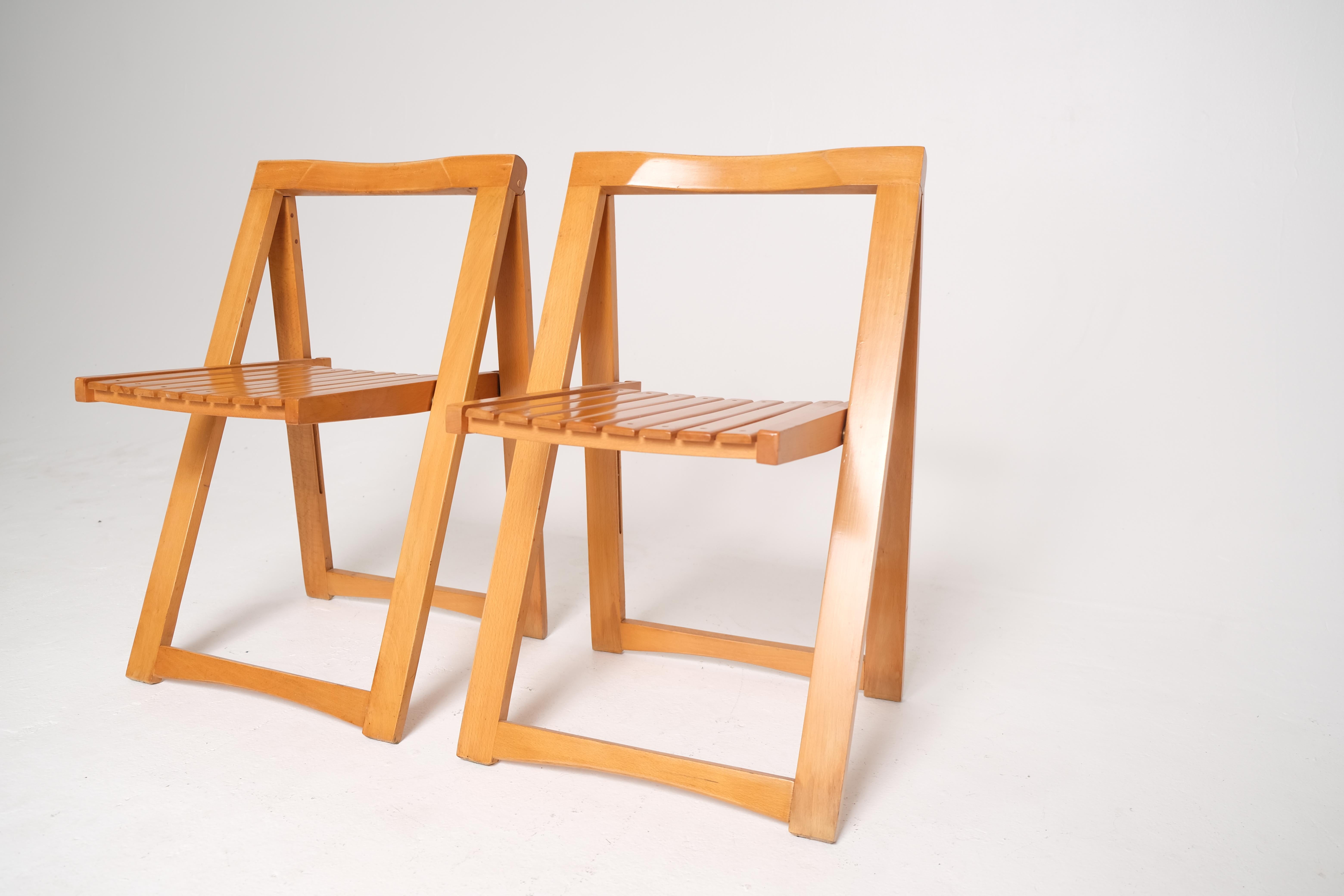 Pair of Folding Slat Chairs by Aldo Jacober for Alberto Bazzani, Italy, 1960s en Bueno estado para la venta en Los Angeles, CA