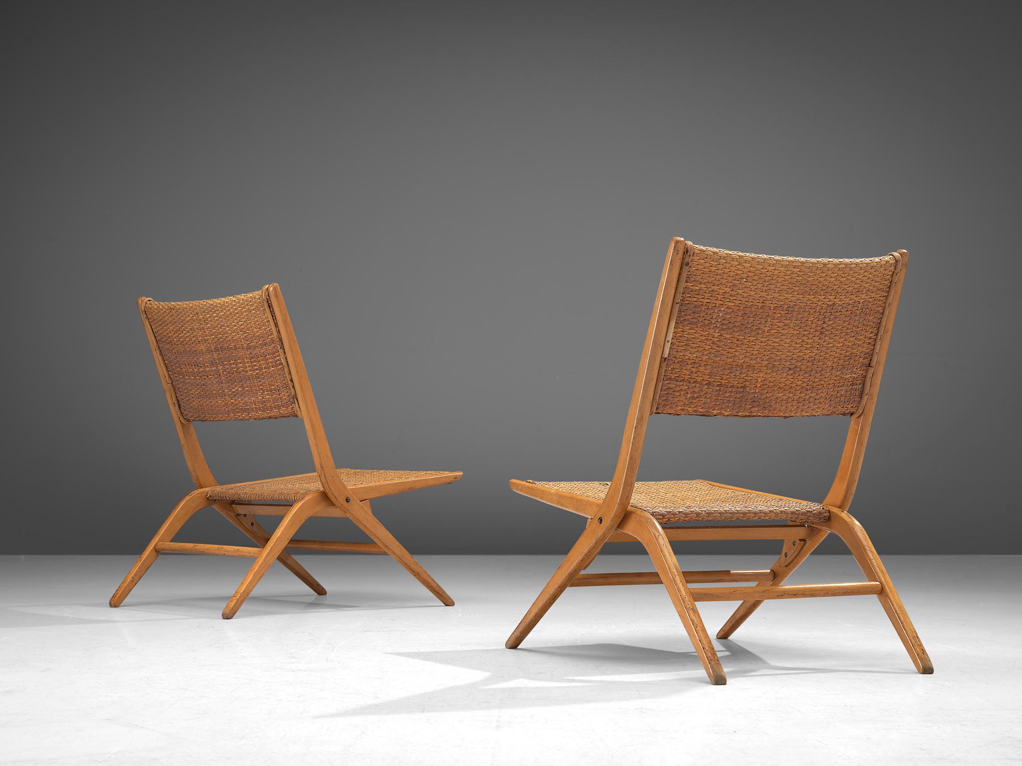 French Pair of Folding Woven Slipper Chairs in Beech