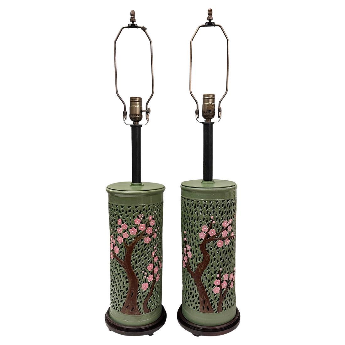 Coppia di lampade rosa fogliame in vendita