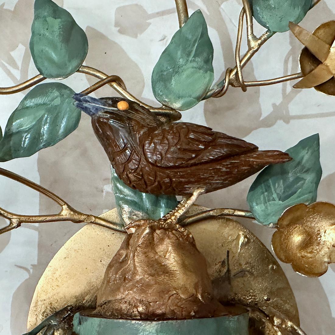 Pareja de Apliques de Follaje con Pájaros Francés en venta