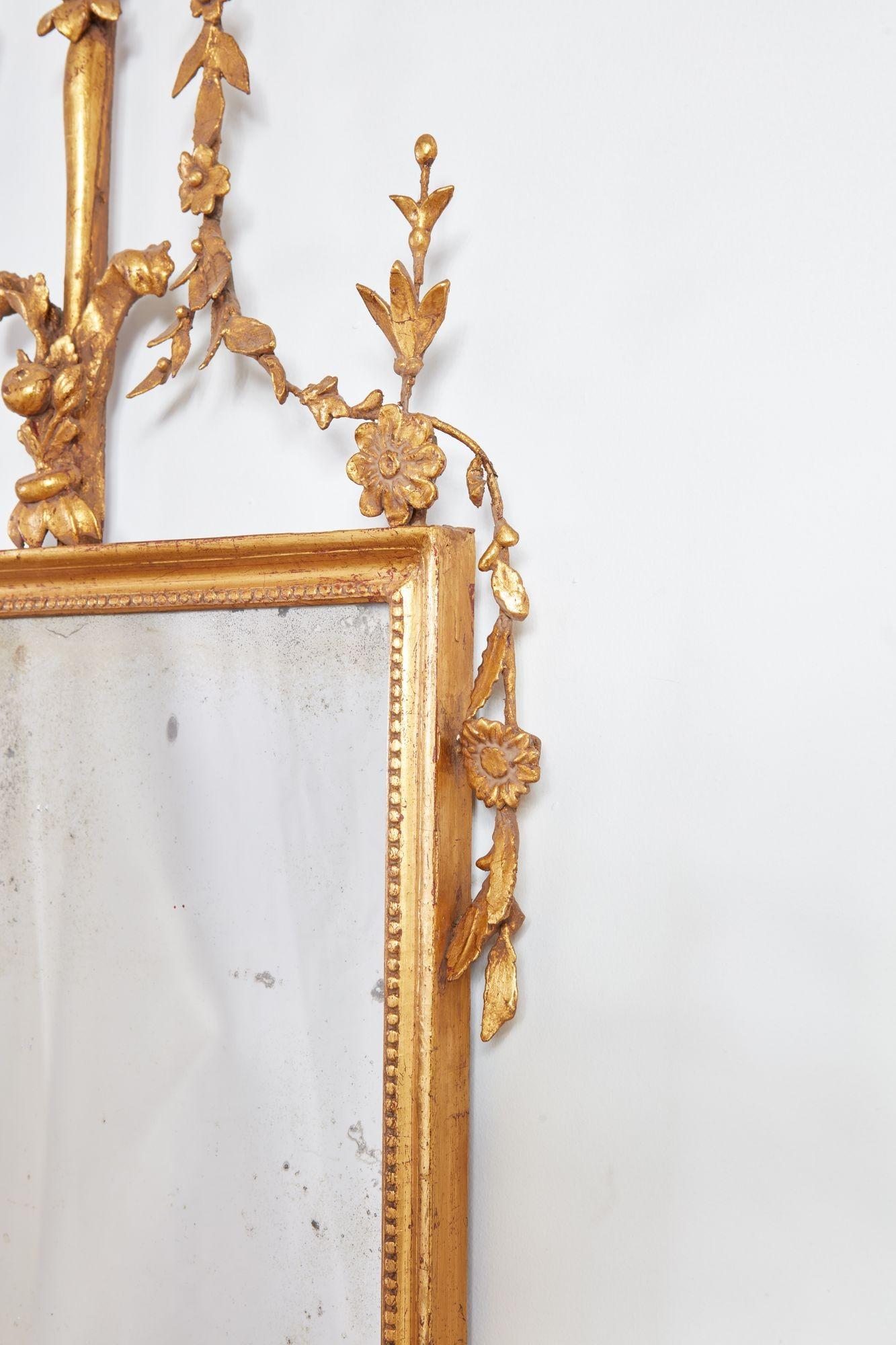 Paire de miroirs à balancier en vermeil de style fédéral en vente 4