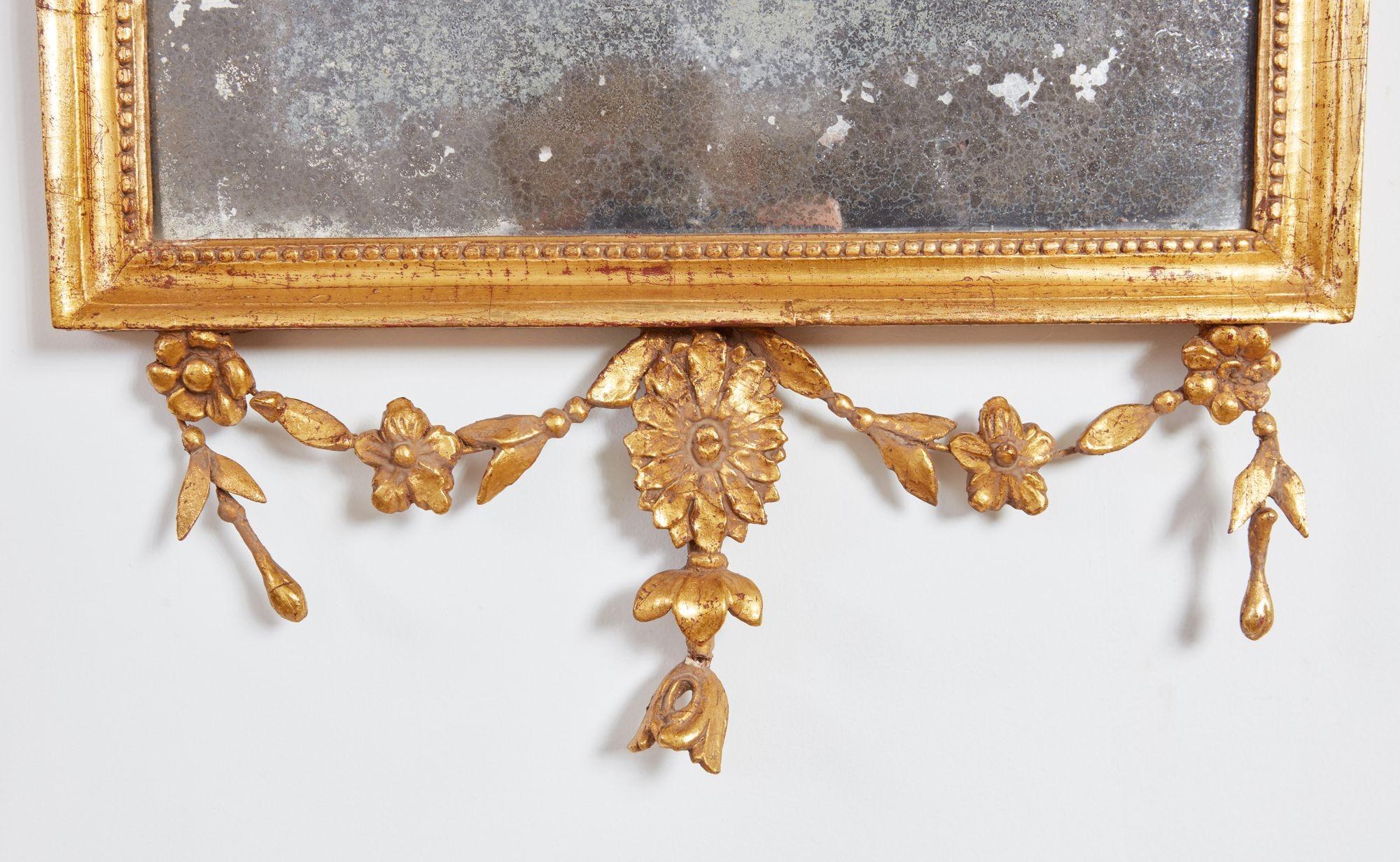 Paire de miroirs à balancier en vermeil de style fédéral en vente 2