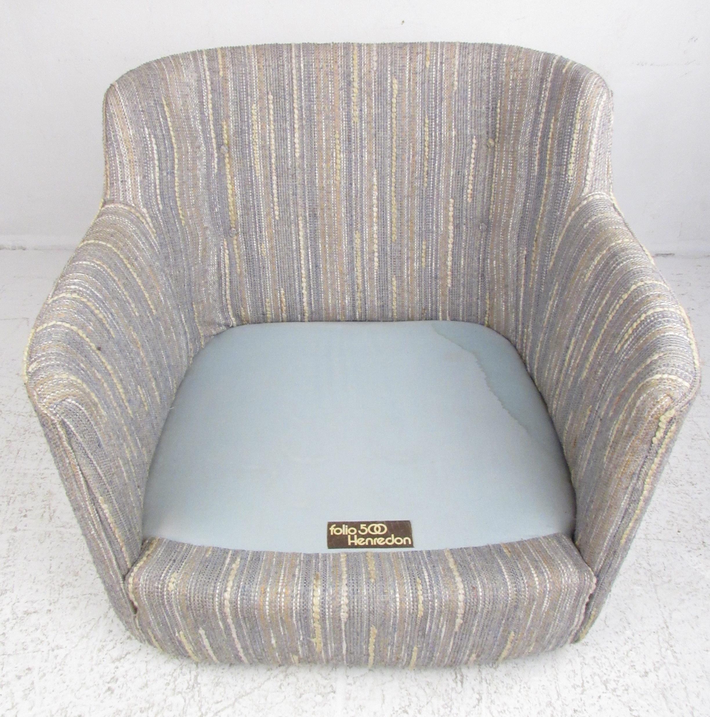 Upholstery Pair of Folio 500 Lounge Chairs by Henredon