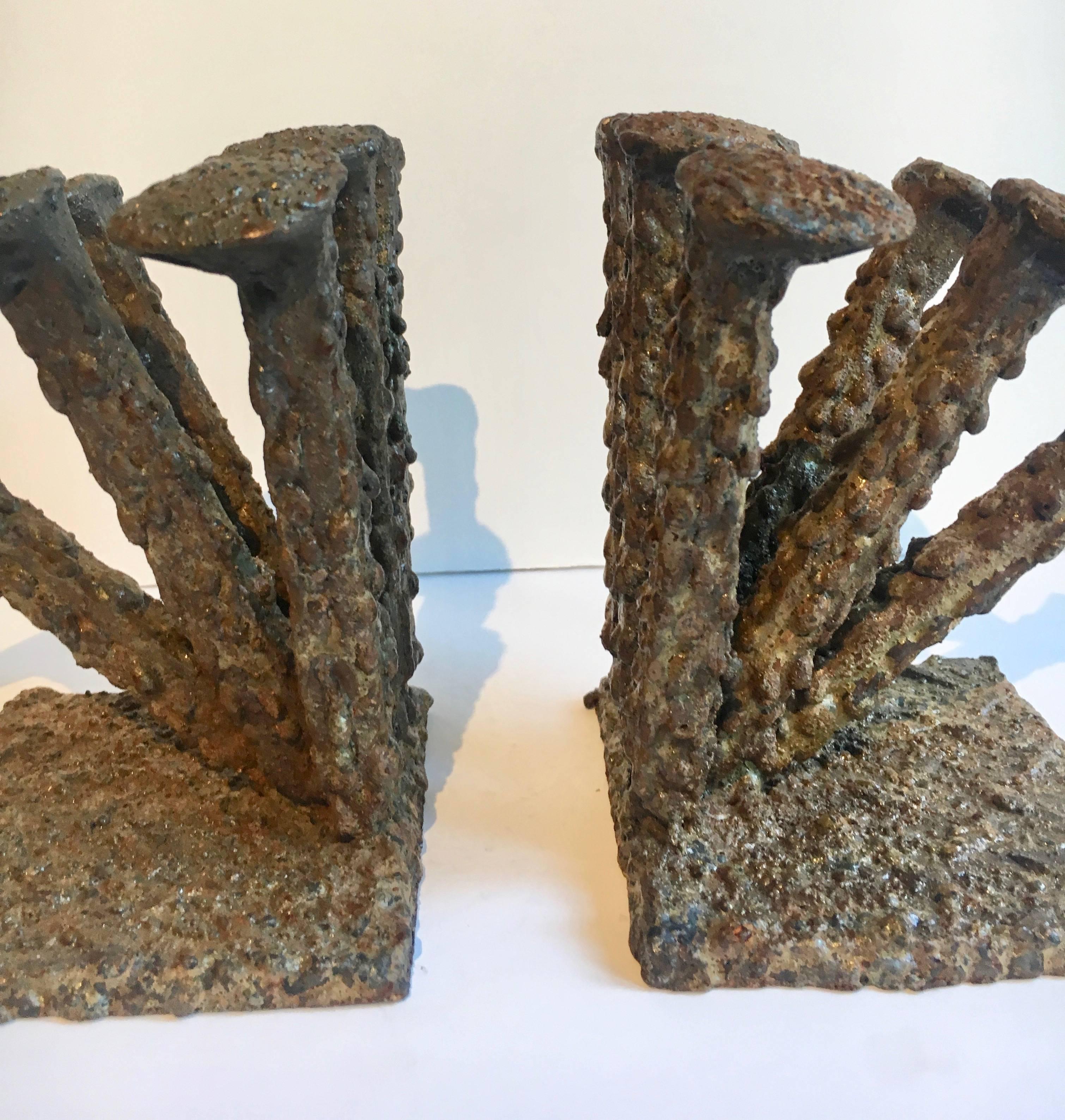 Pair of Folk Art Brutalist Bookends in the Style of Curtis Jere In Good Condition In Los Angeles, CA