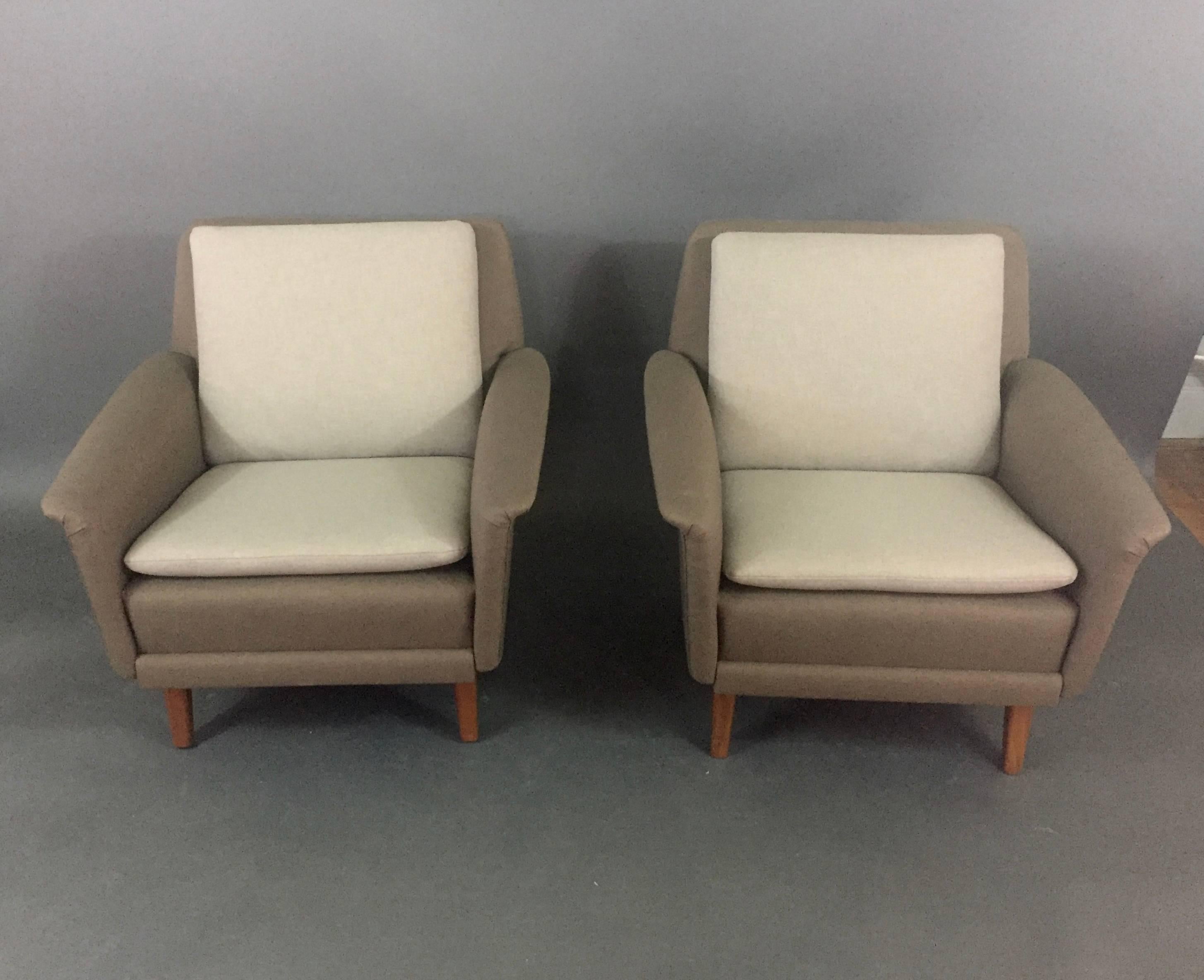 Scandinavian Modern Pair of Folke Ohlsson Lounge Chairs, Denmark, 1960s For Sale